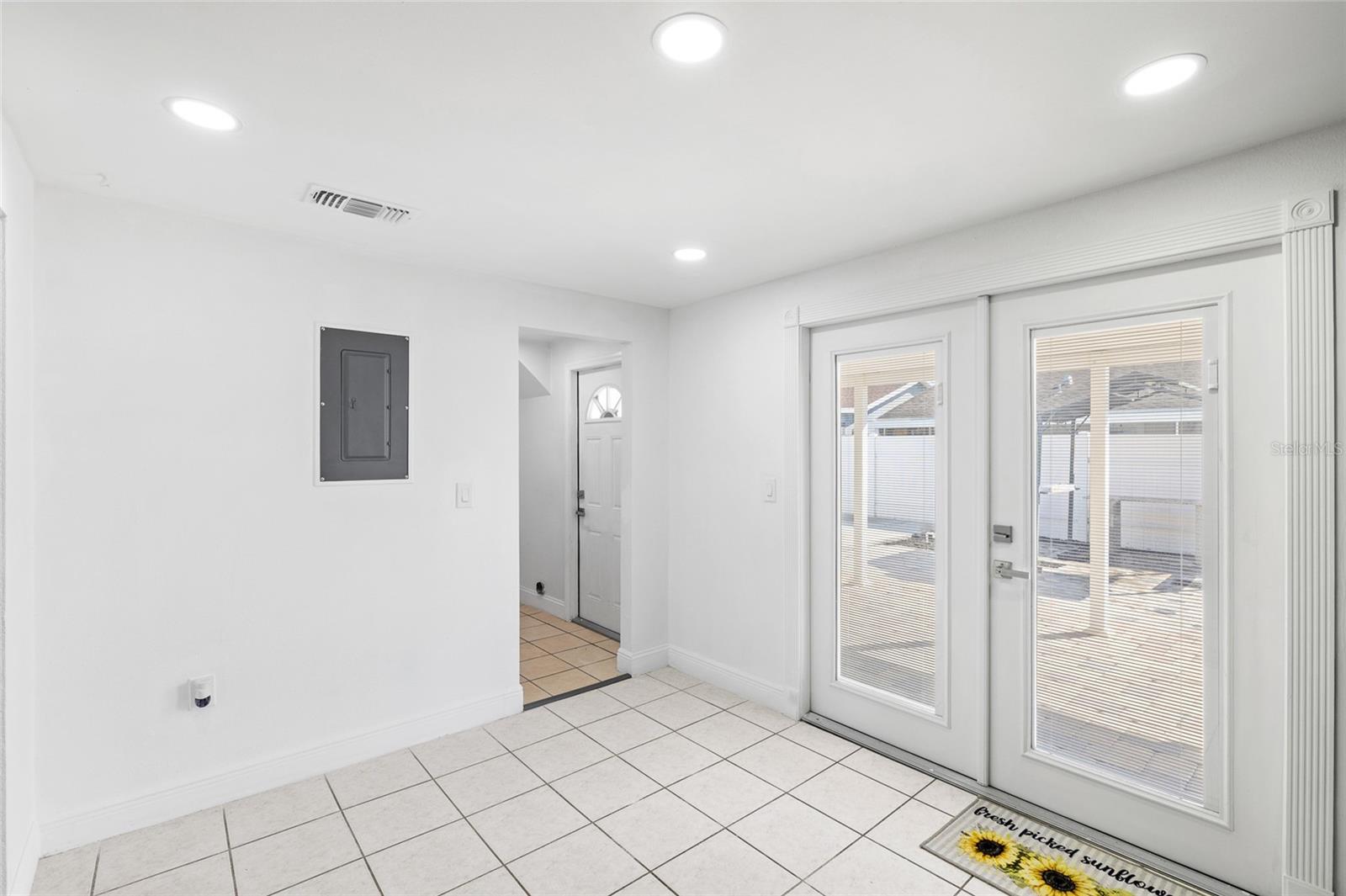 Image 21 of 35 For 8309 Dasa Pl