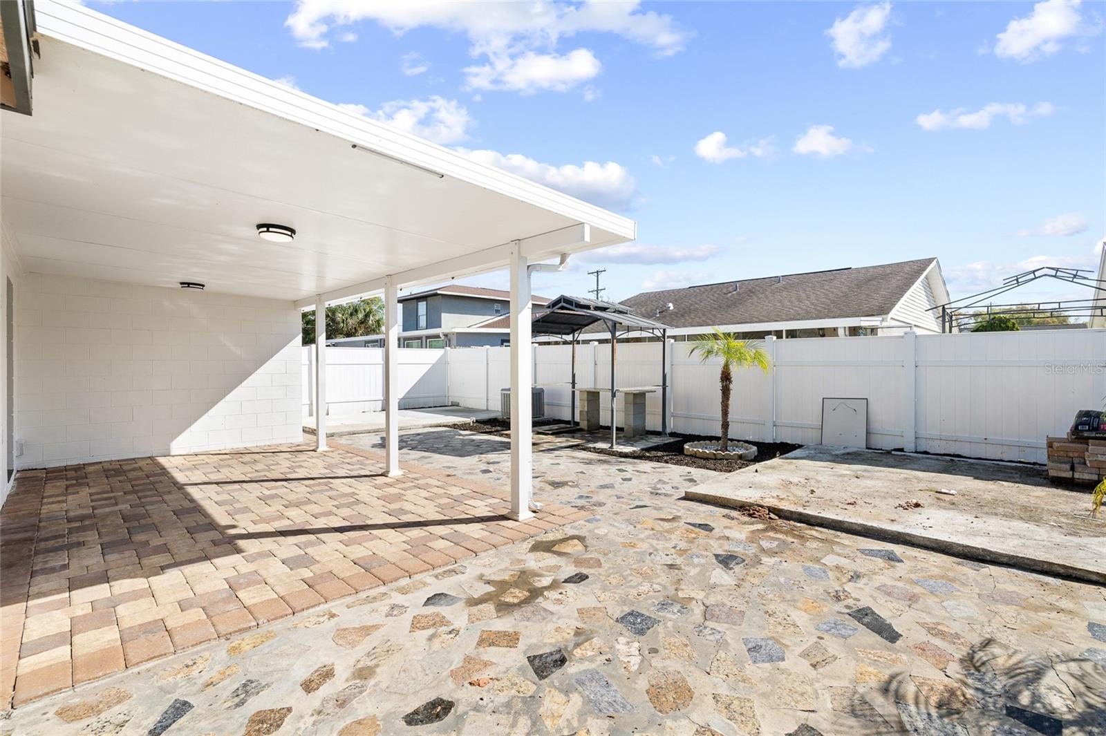 Image 22 of 35 For 8309 Dasa Pl