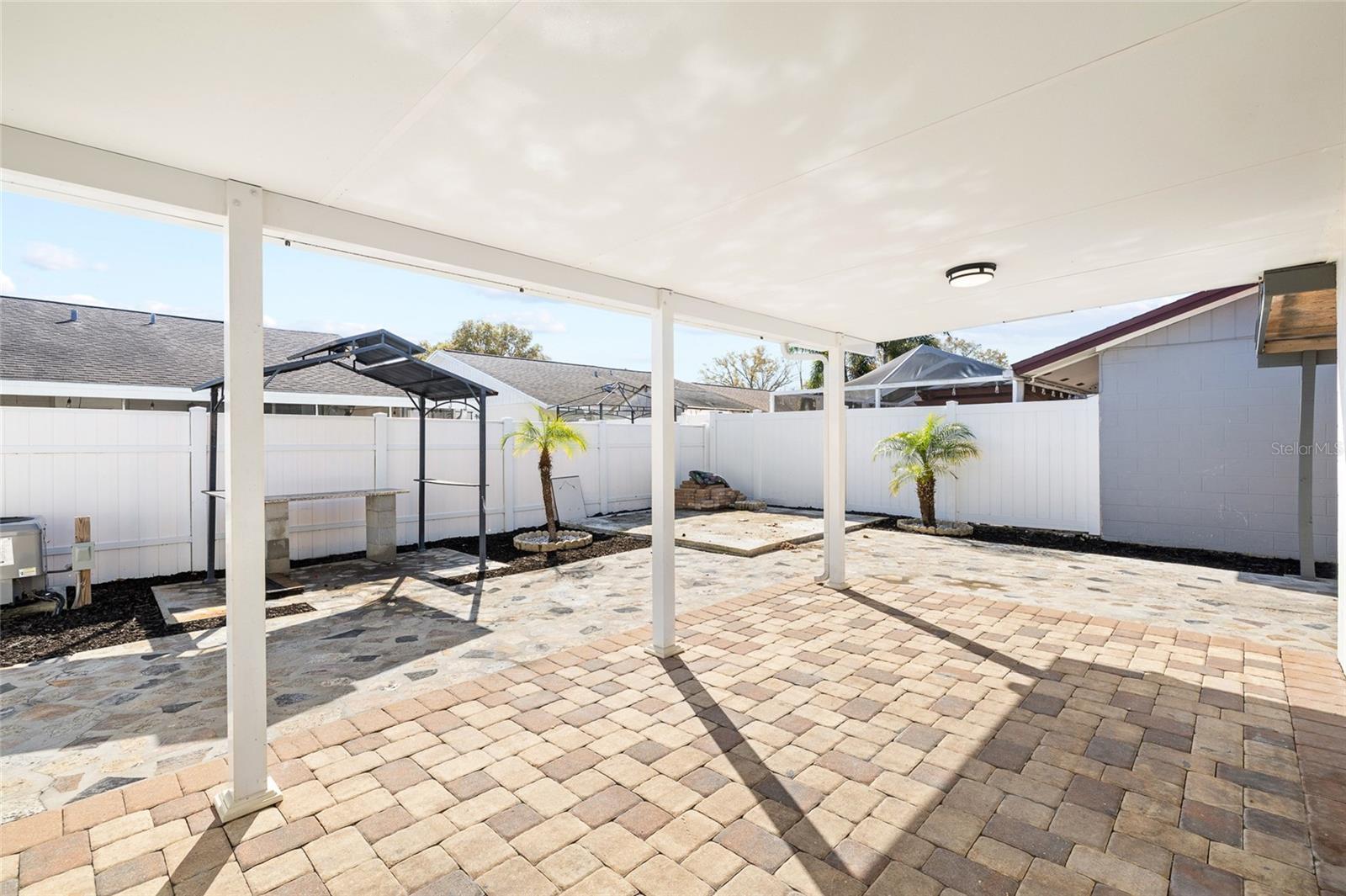 Image 23 of 35 For 8309 Dasa Pl