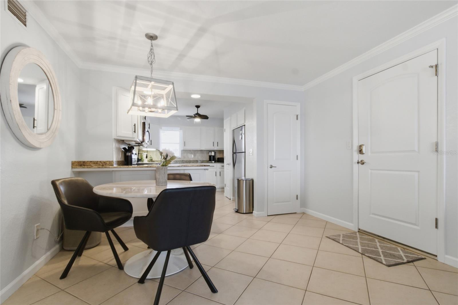 Image 13 of 33 For 2675 St Josephs Drive E D