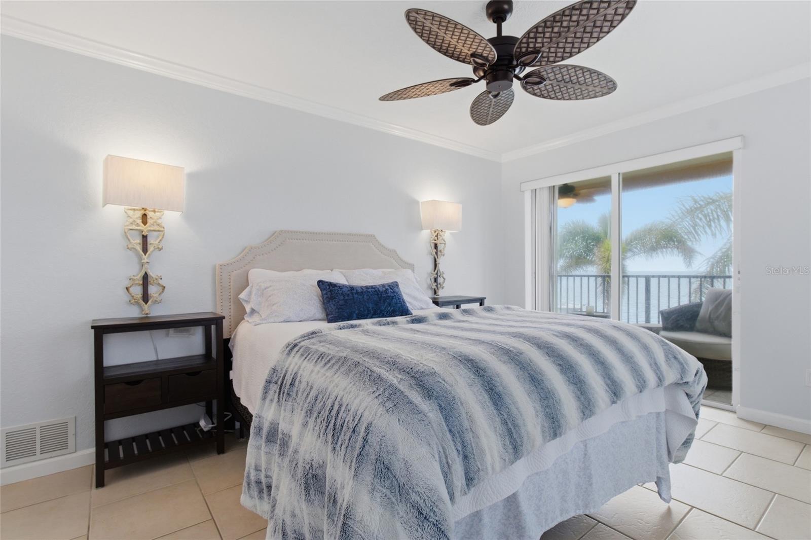 Image 17 of 33 For 2675 St Josephs Drive E D