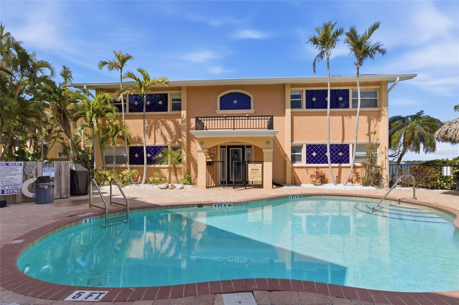 Image 27 of 33 For 2675 St Josephs Drive E D