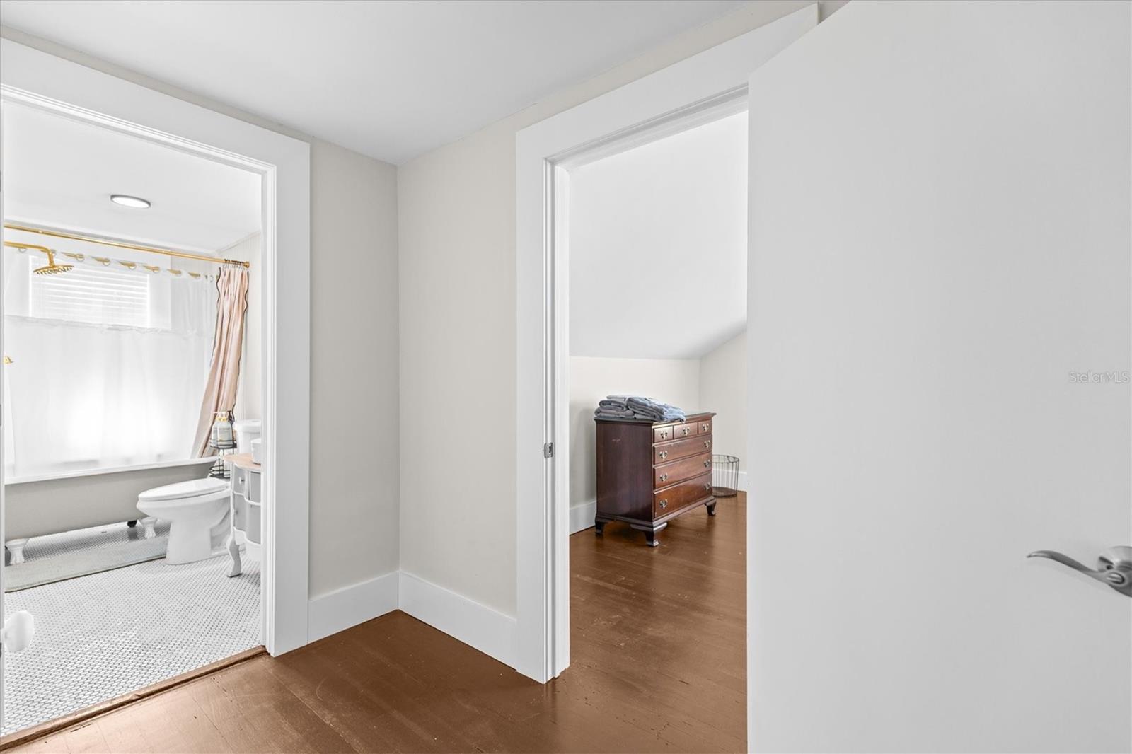 Image 13 of 28 For 418 Orange Street