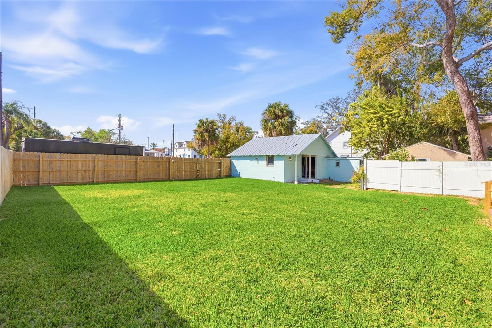 Image 26 of 28 For 418 Orange Street