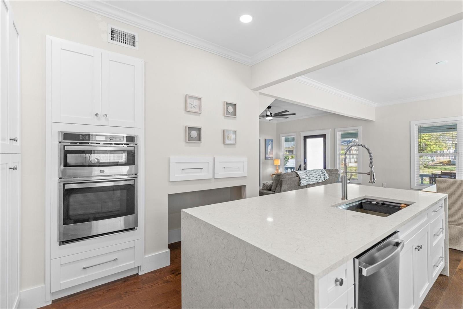 Image 8 of 28 For 418 Orange Street