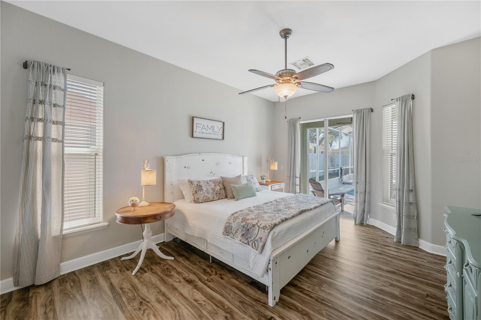 Image 10 of 58 For 406 Ruby Lake Place