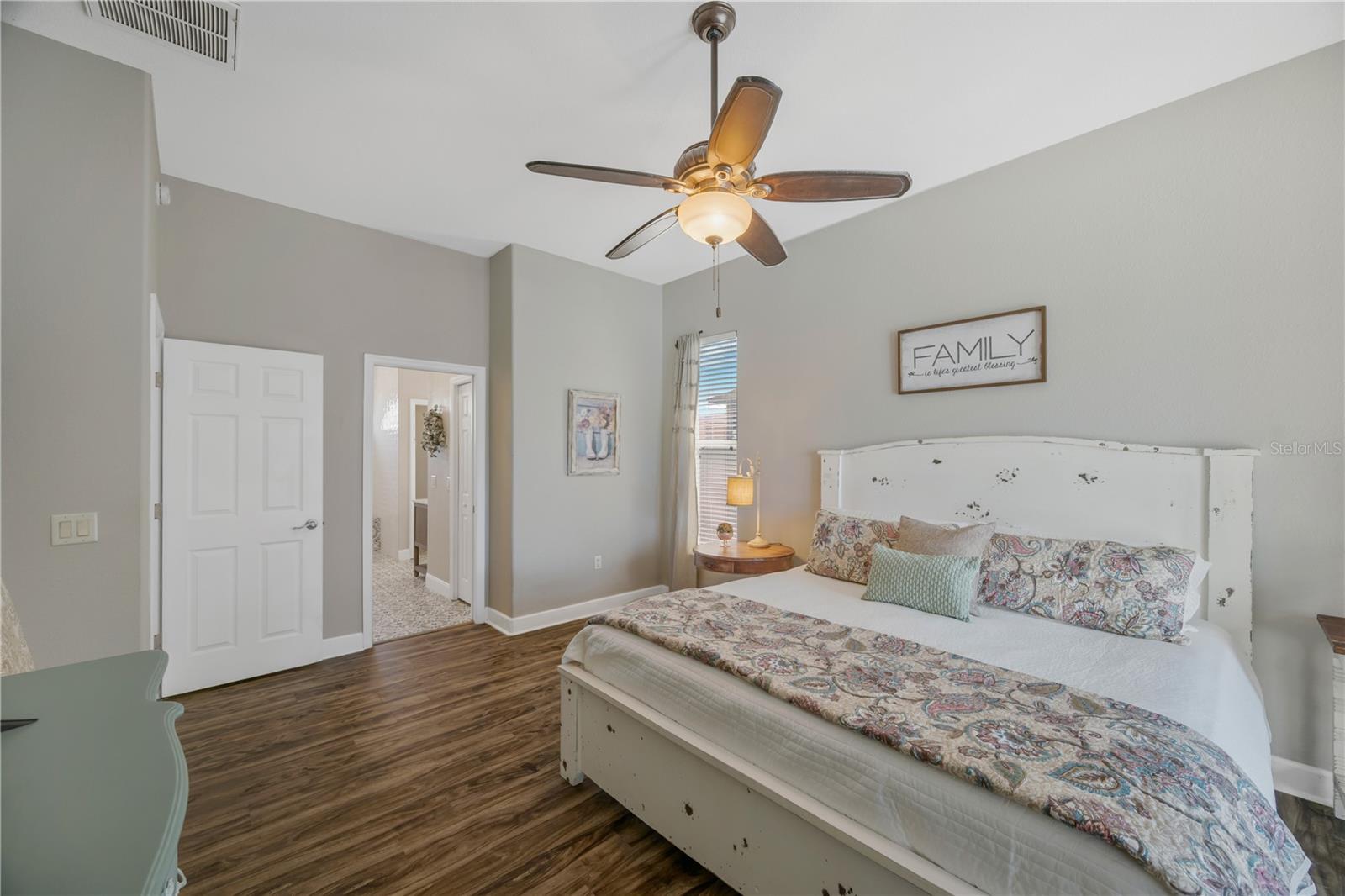 Image 15 of 58 For 406 Ruby Lake Place