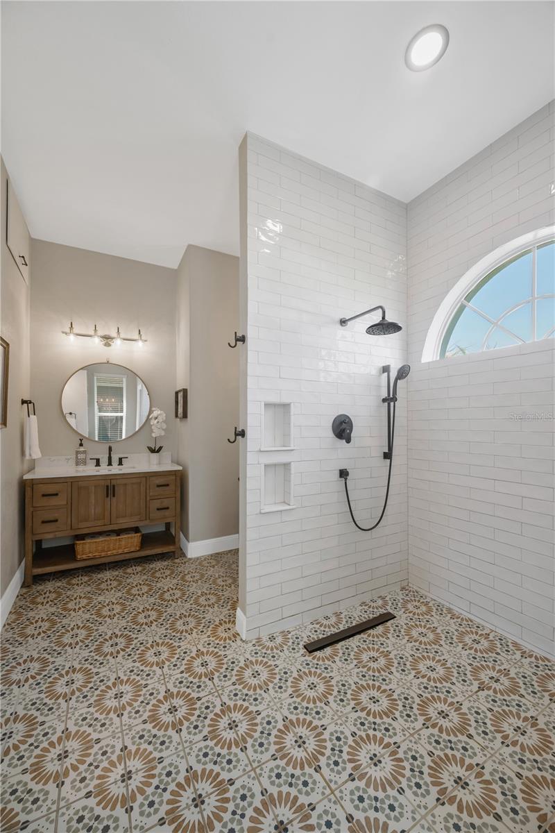 Image 16 of 58 For 406 Ruby Lake Place