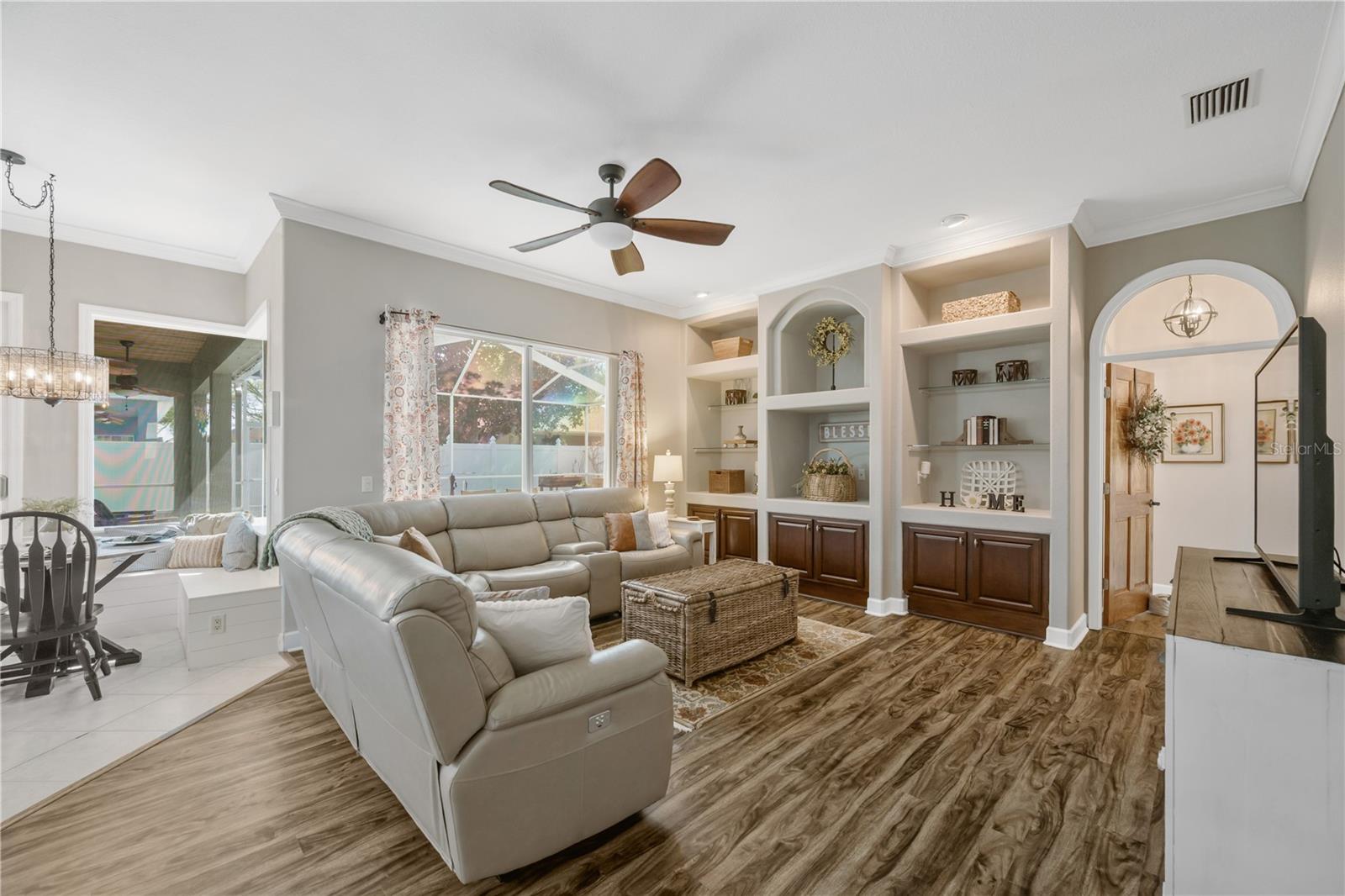 Image 18 of 58 For 406 Ruby Lake Place