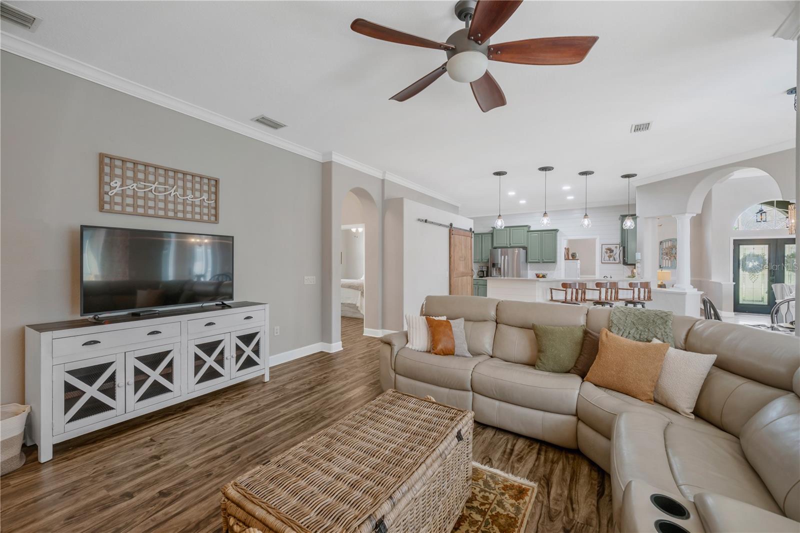 Image 19 of 58 For 406 Ruby Lake Place