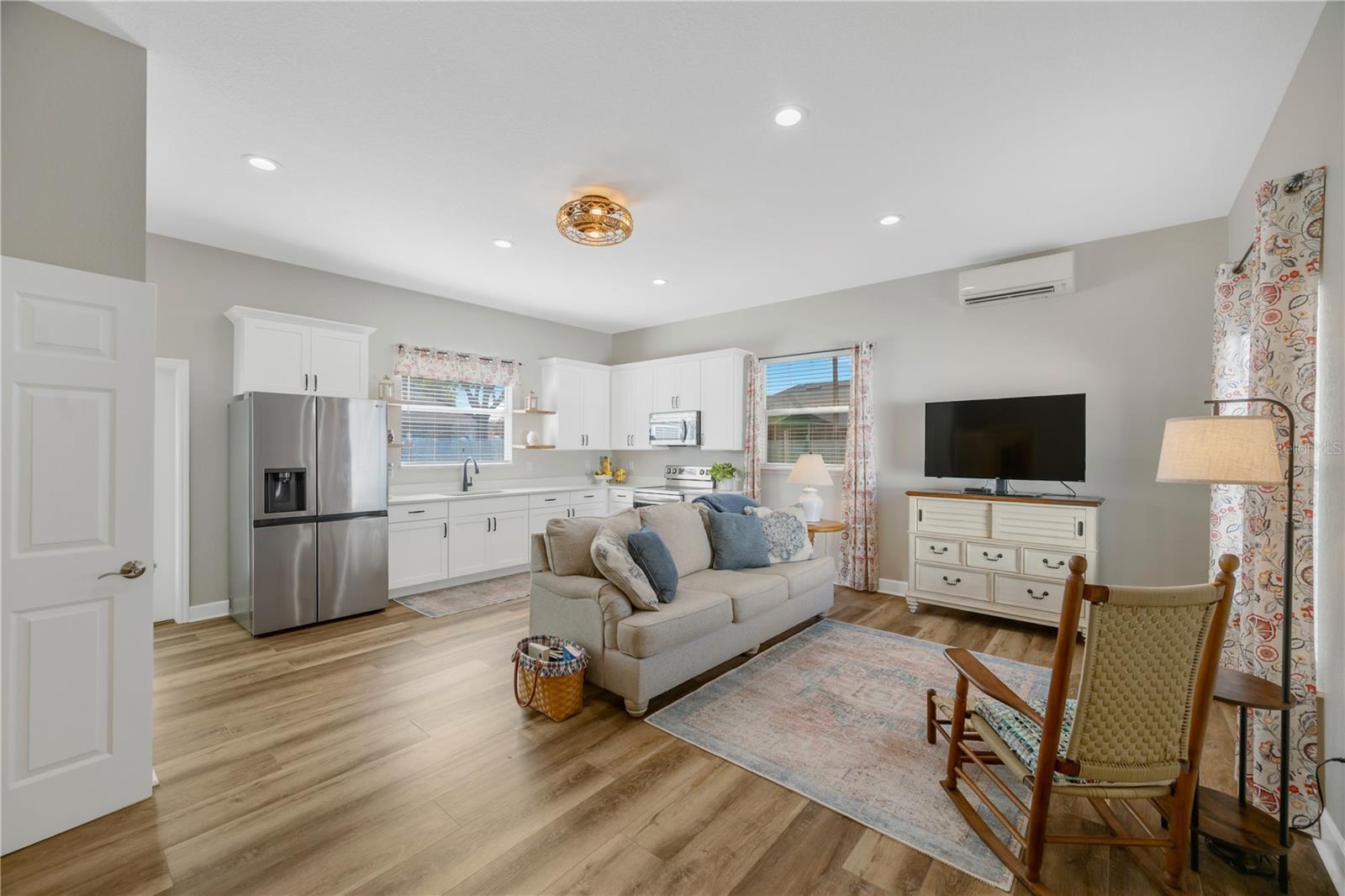 Image 24 of 58 For 406 Ruby Lake Place