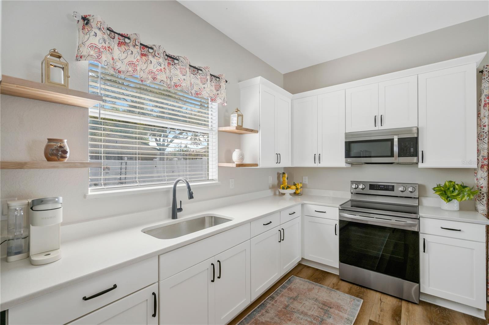 Image 25 of 58 For 406 Ruby Lake Place