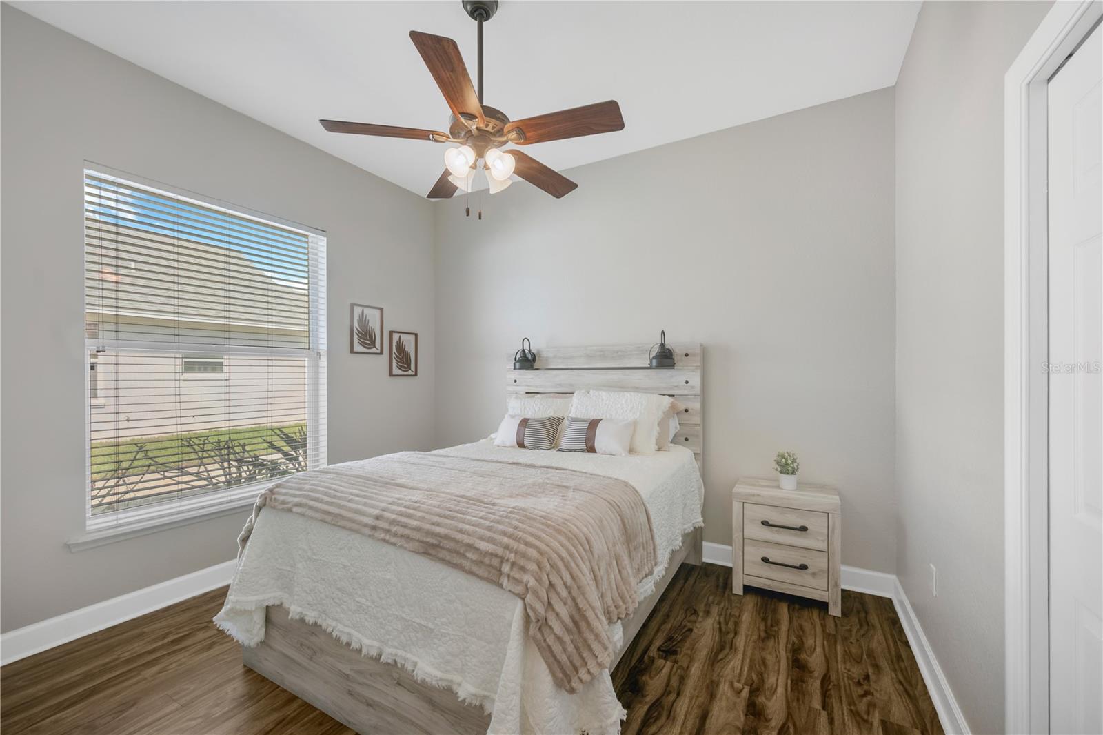 Image 39 of 58 For 406 Ruby Lake Place