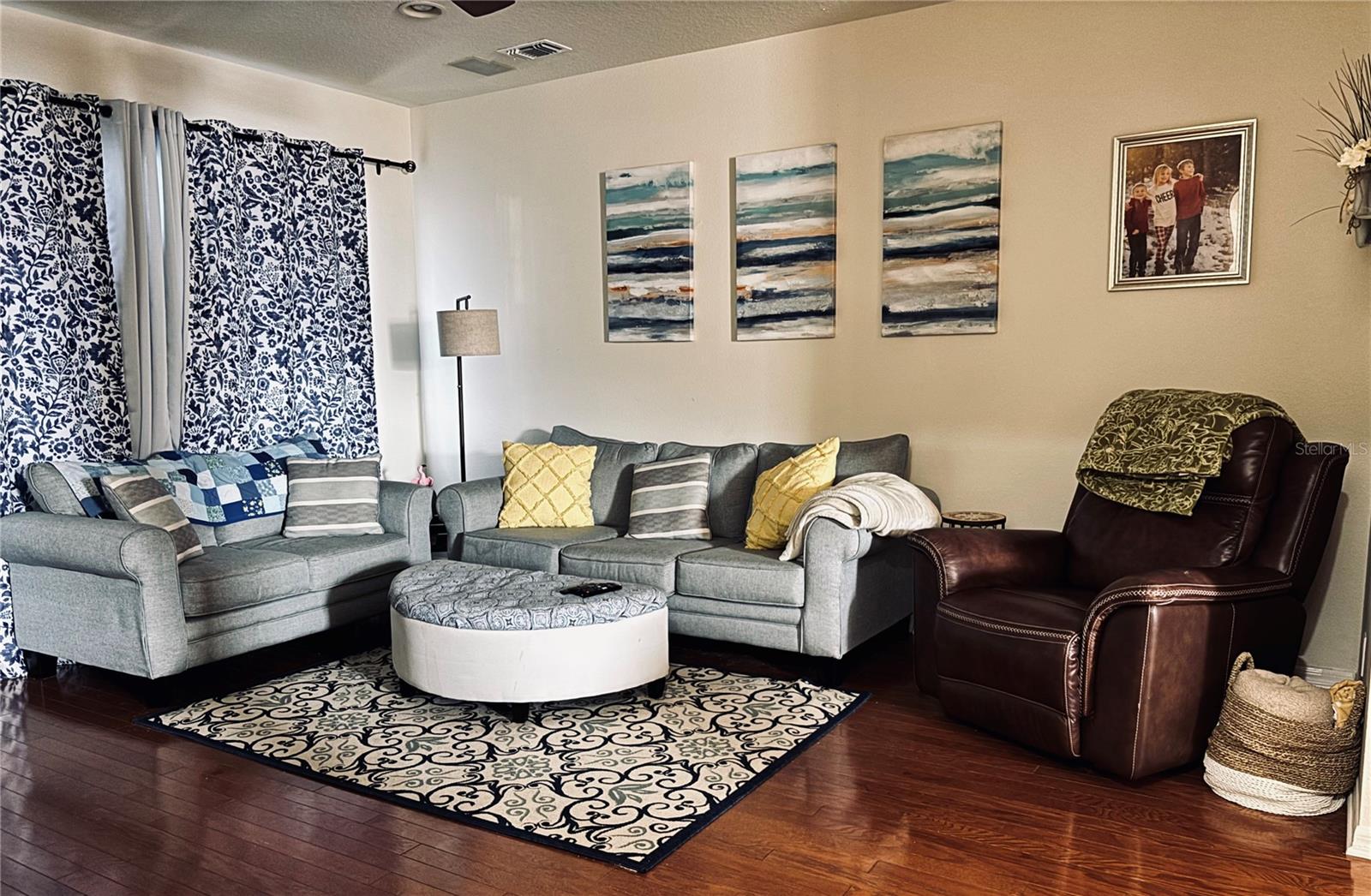 Image 12 of 46 For 5633 Blackfin Drive