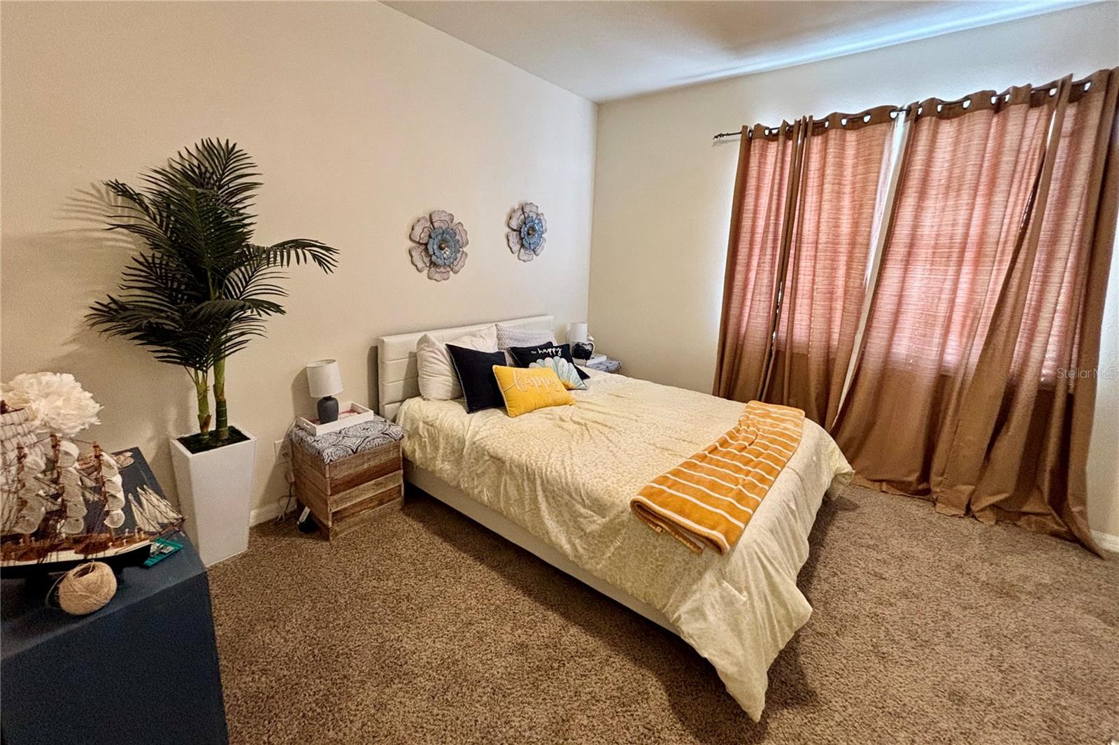 Image 17 of 46 For 5633 Blackfin Drive