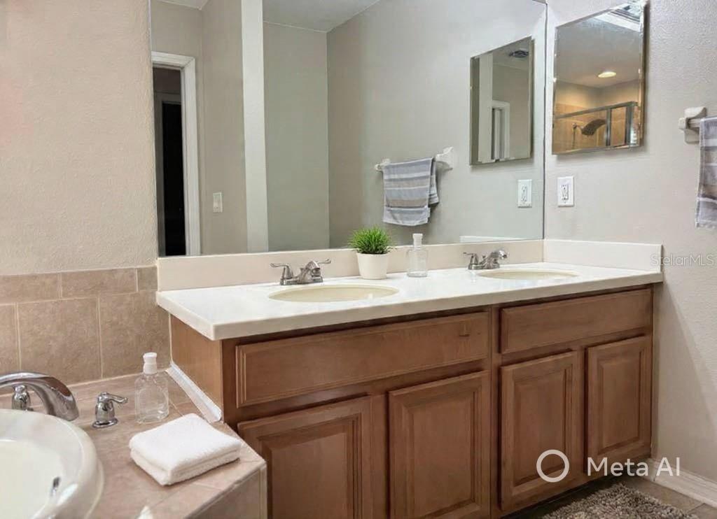 Image 32 of 46 For 5633 Blackfin Drive