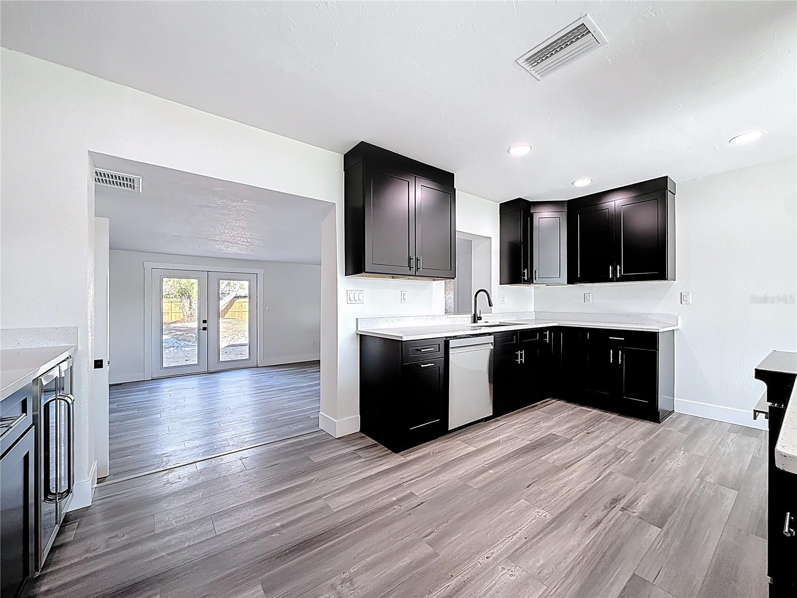 Image 16 of 71 For 2335 Murilla Way S