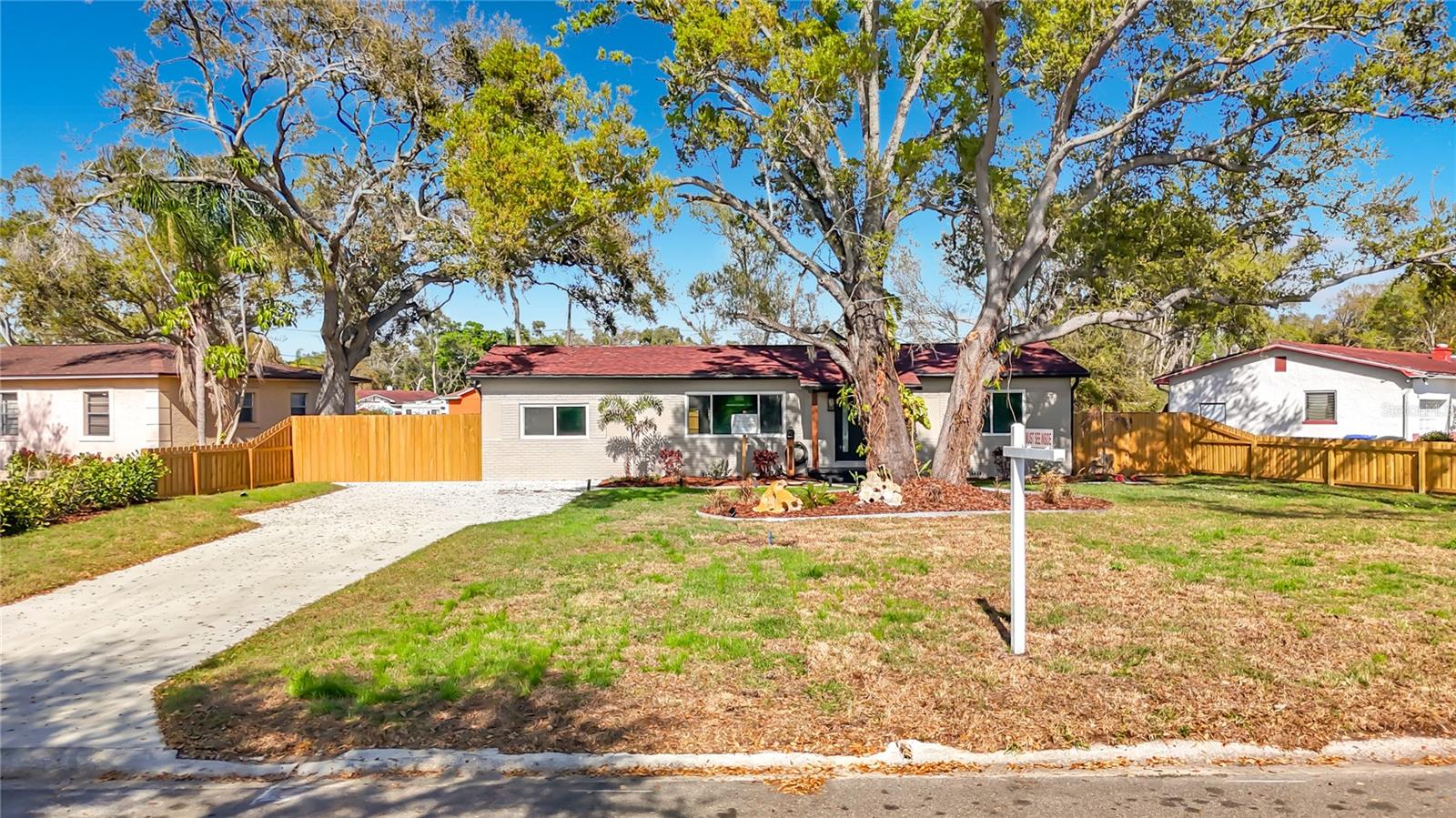 Image 2 of 71 For 2335 Murilla Way S