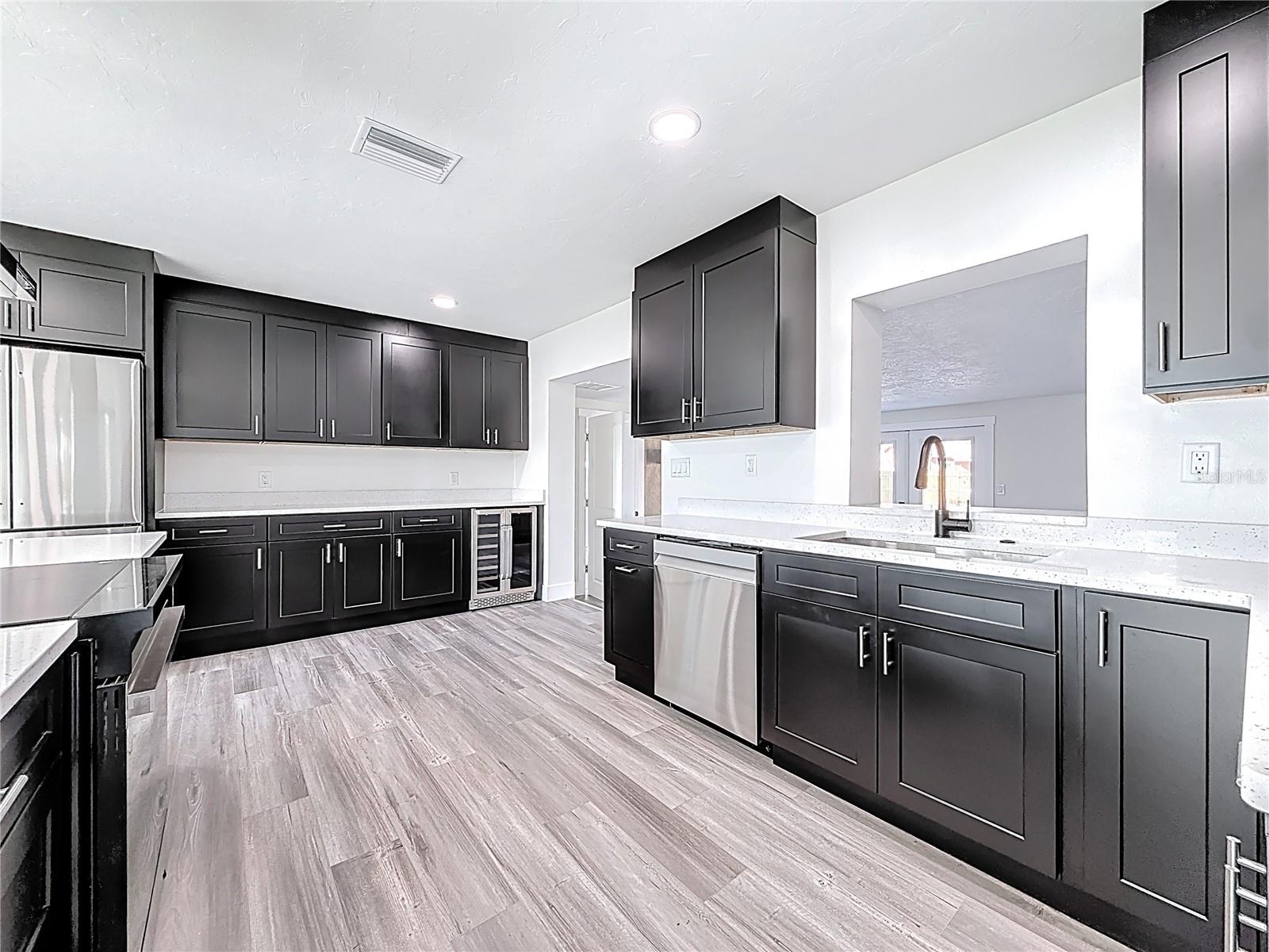 Image 21 of 71 For 2335 Murilla Way S