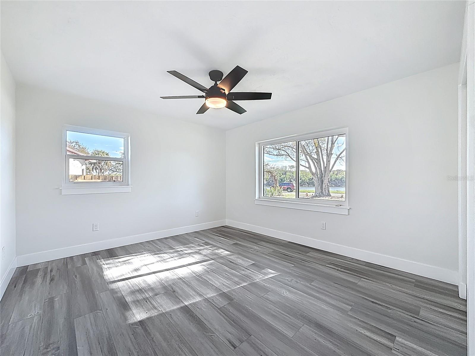 Image 29 of 71 For 2335 Murilla Way S