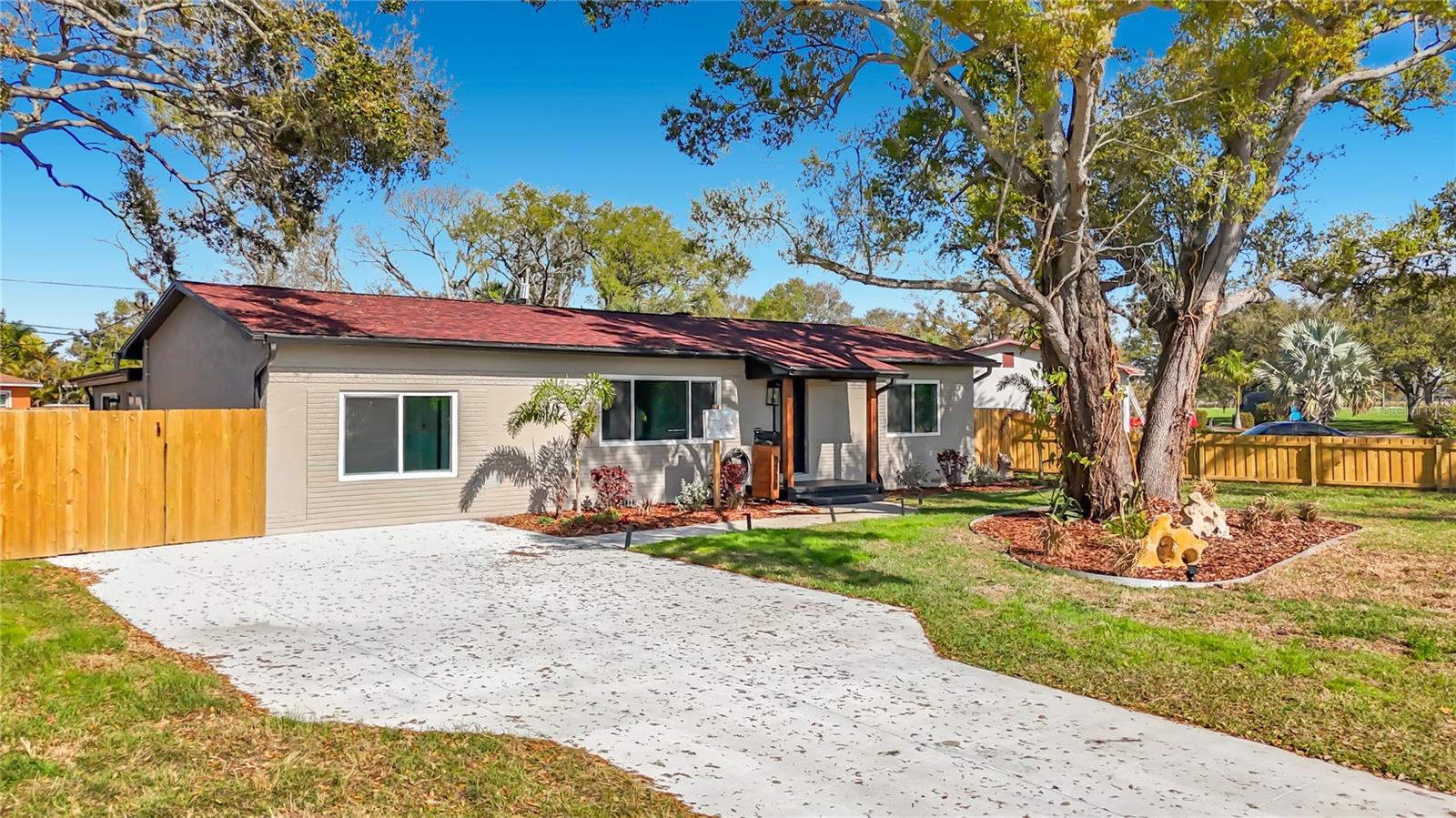 Image 3 of 71 For 2335 Murilla Way S