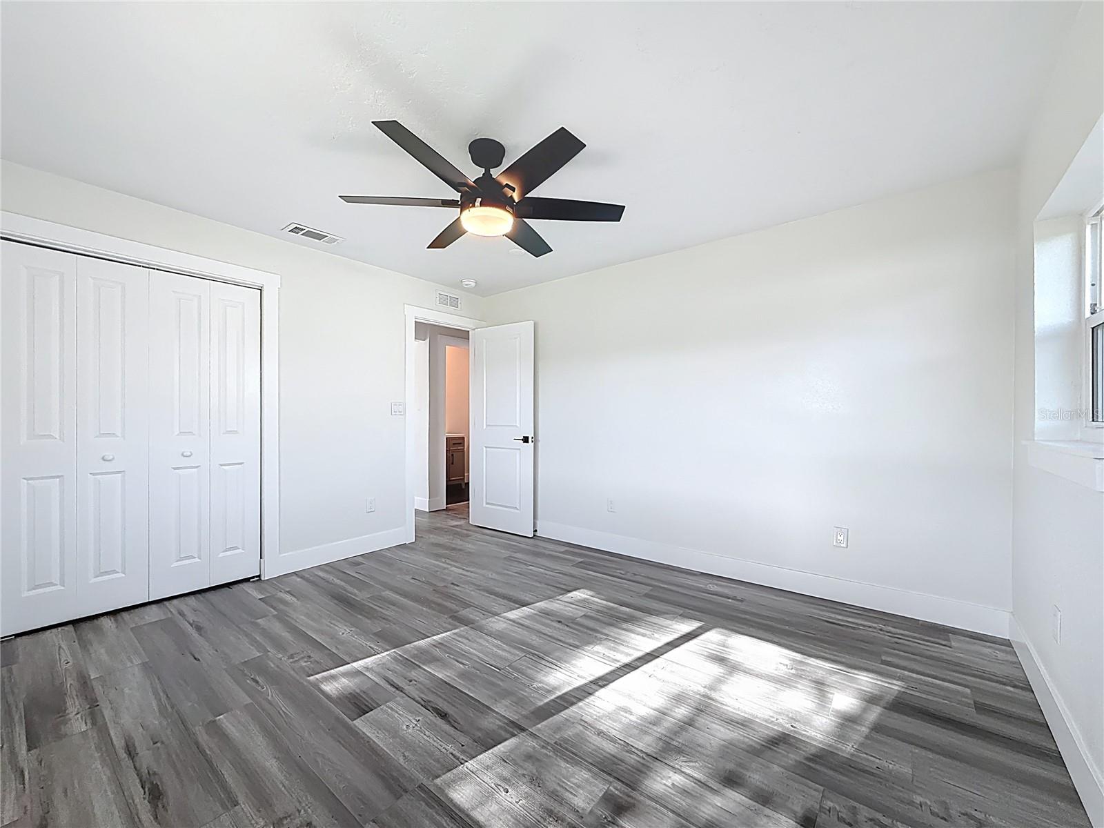 Image 31 of 71 For 2335 Murilla Way S