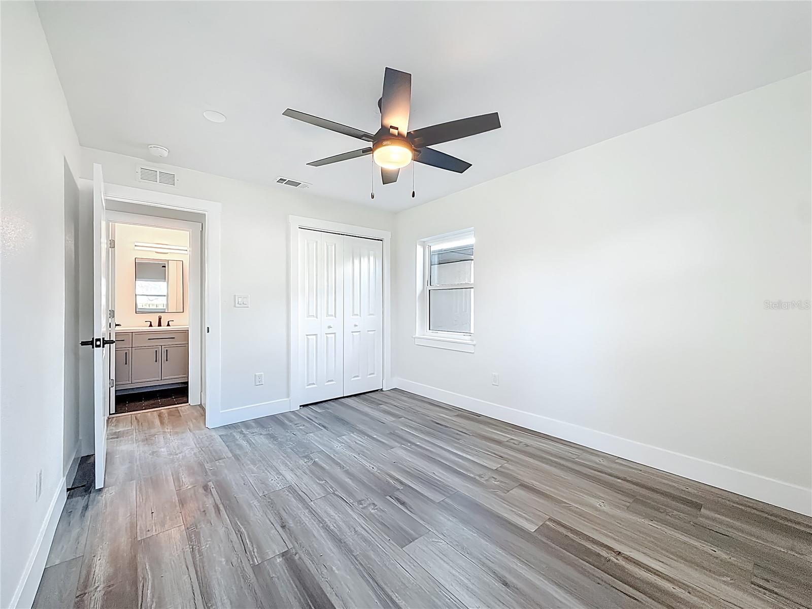 Image 34 of 71 For 2335 Murilla Way S