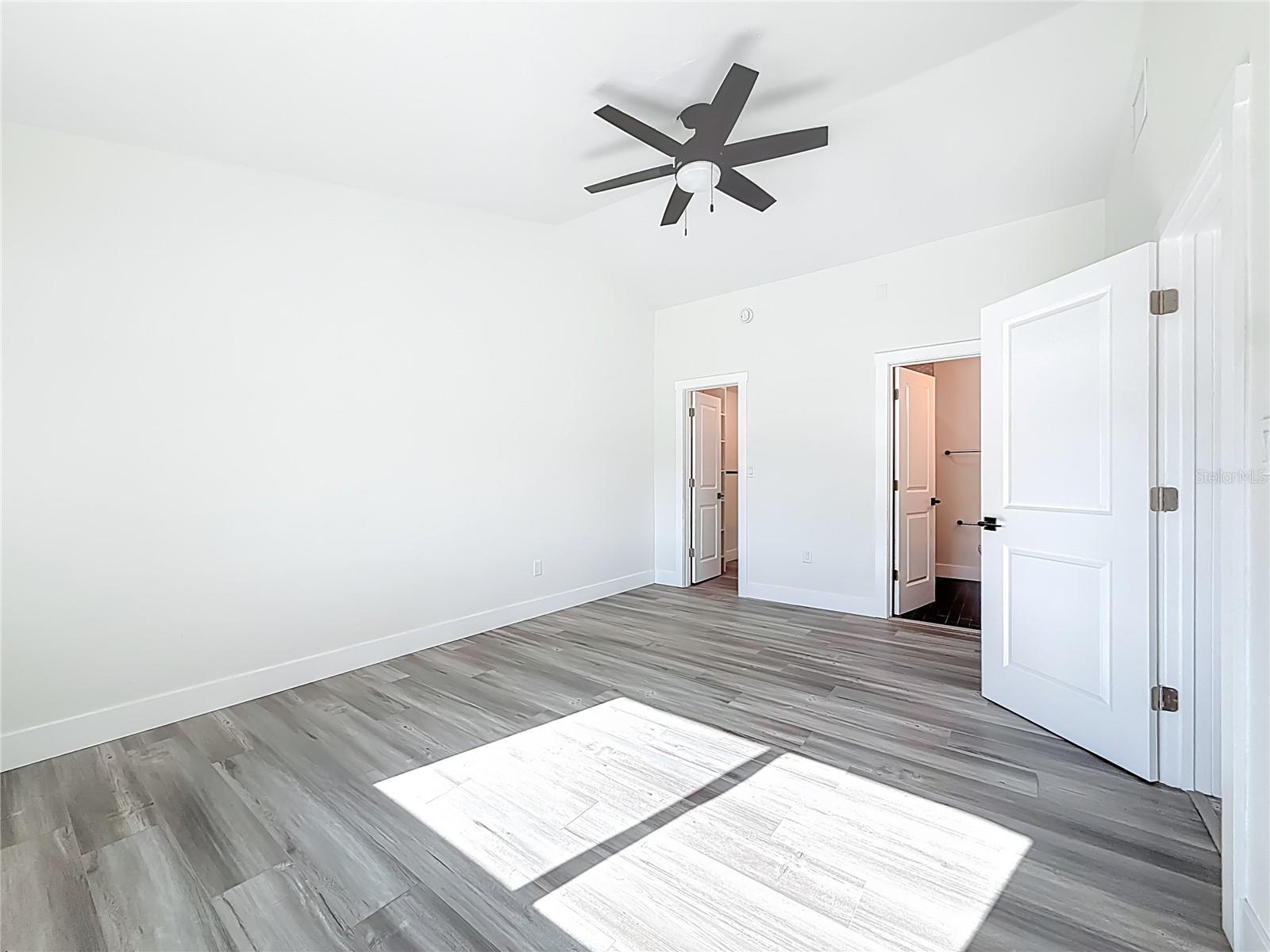 Image 37 of 71 For 2335 Murilla Way S