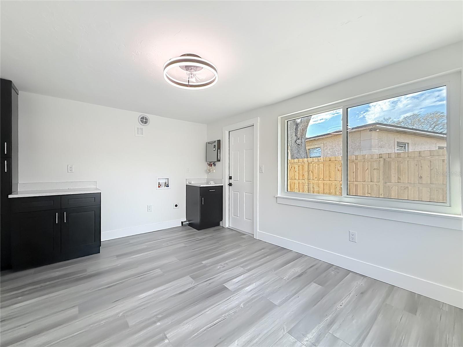 Image 48 of 71 For 2335 Murilla Way S