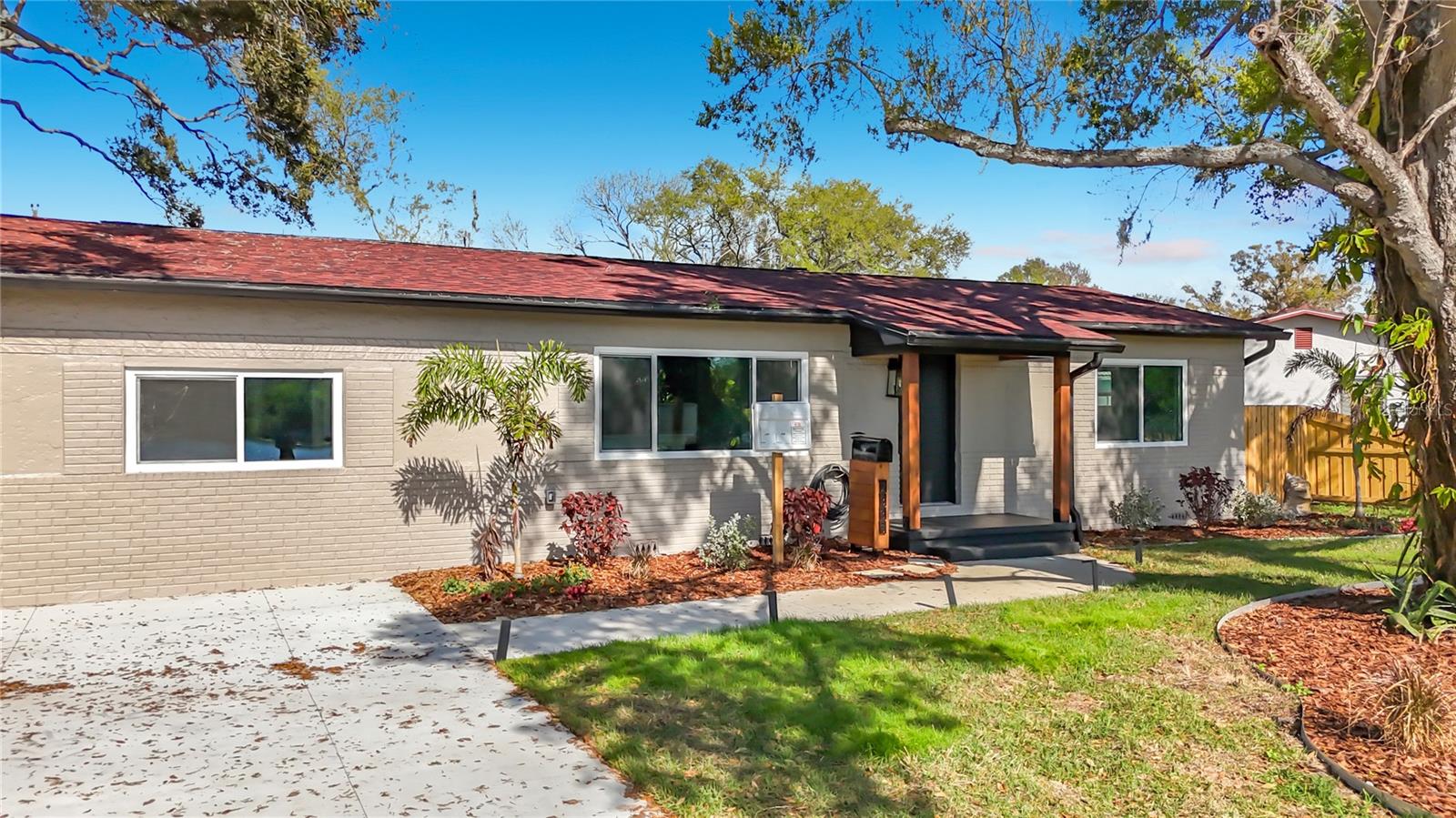 Image 5 of 71 For 2335 Murilla Way S