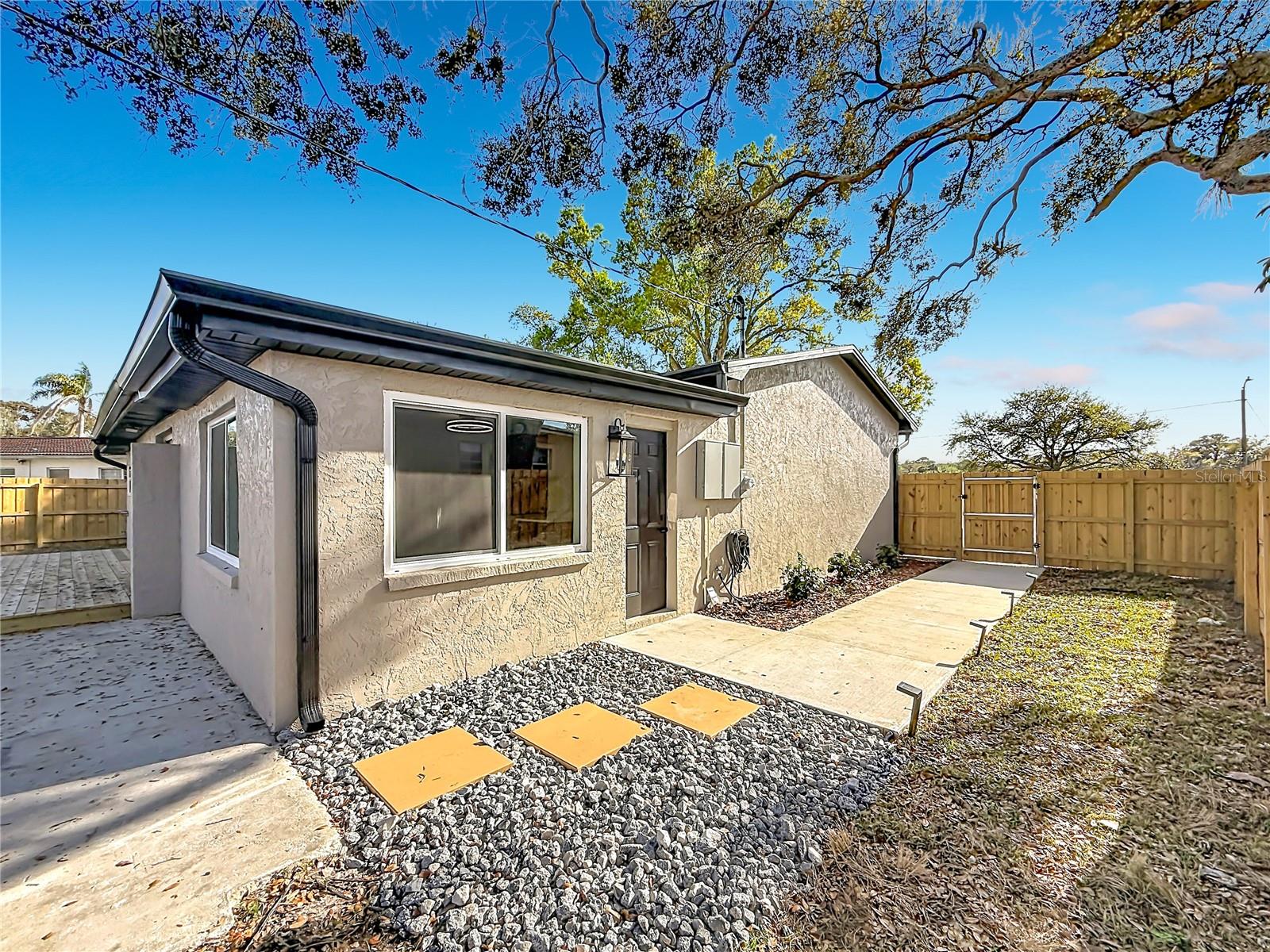 Image 52 of 71 For 2335 Murilla Way S