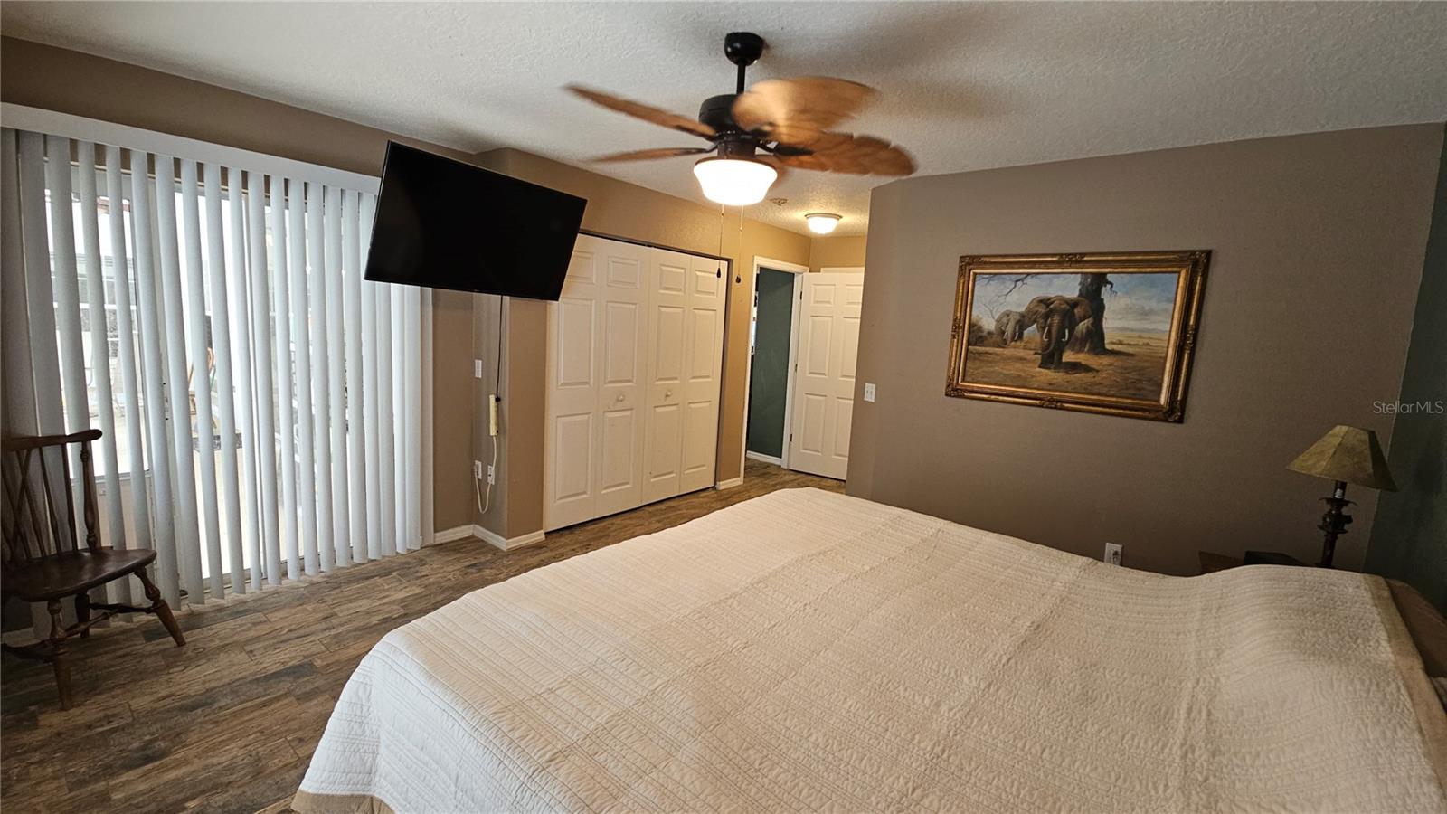 Listing photo id 21 for 37416 Hackney Place