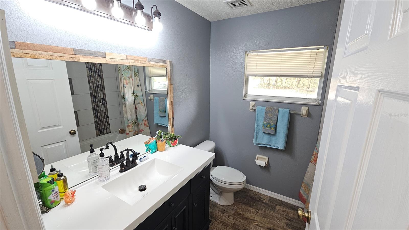 Listing photo id 28 for 37416 Hackney Place