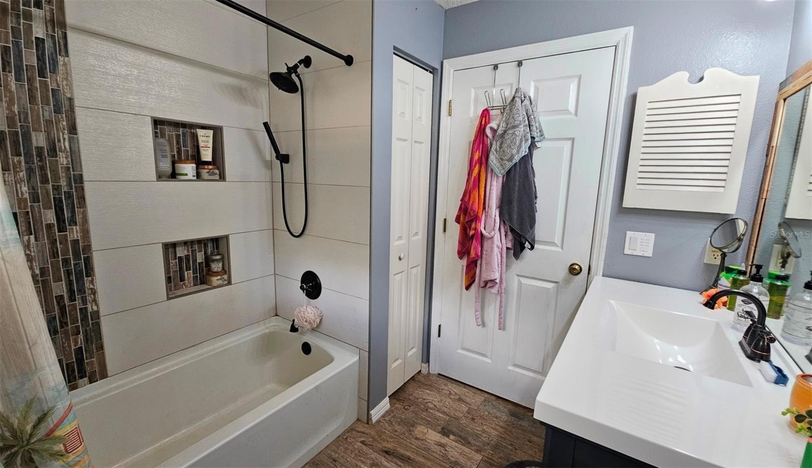 Listing photo id 29 for 37416 Hackney Place