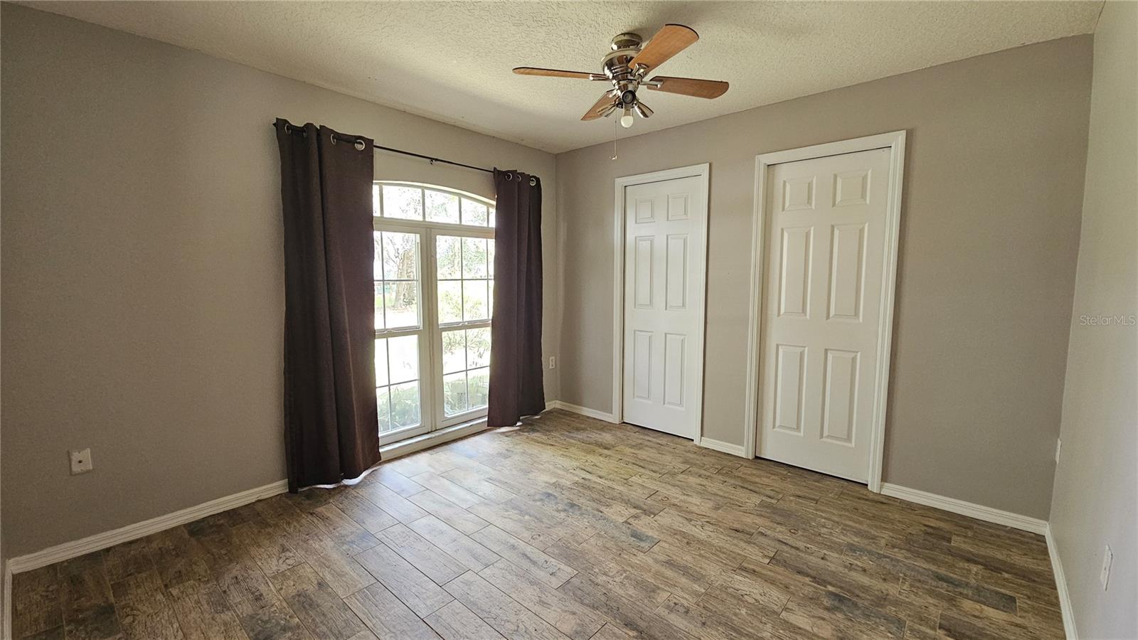 Listing photo id 32 for 37416 Hackney Place