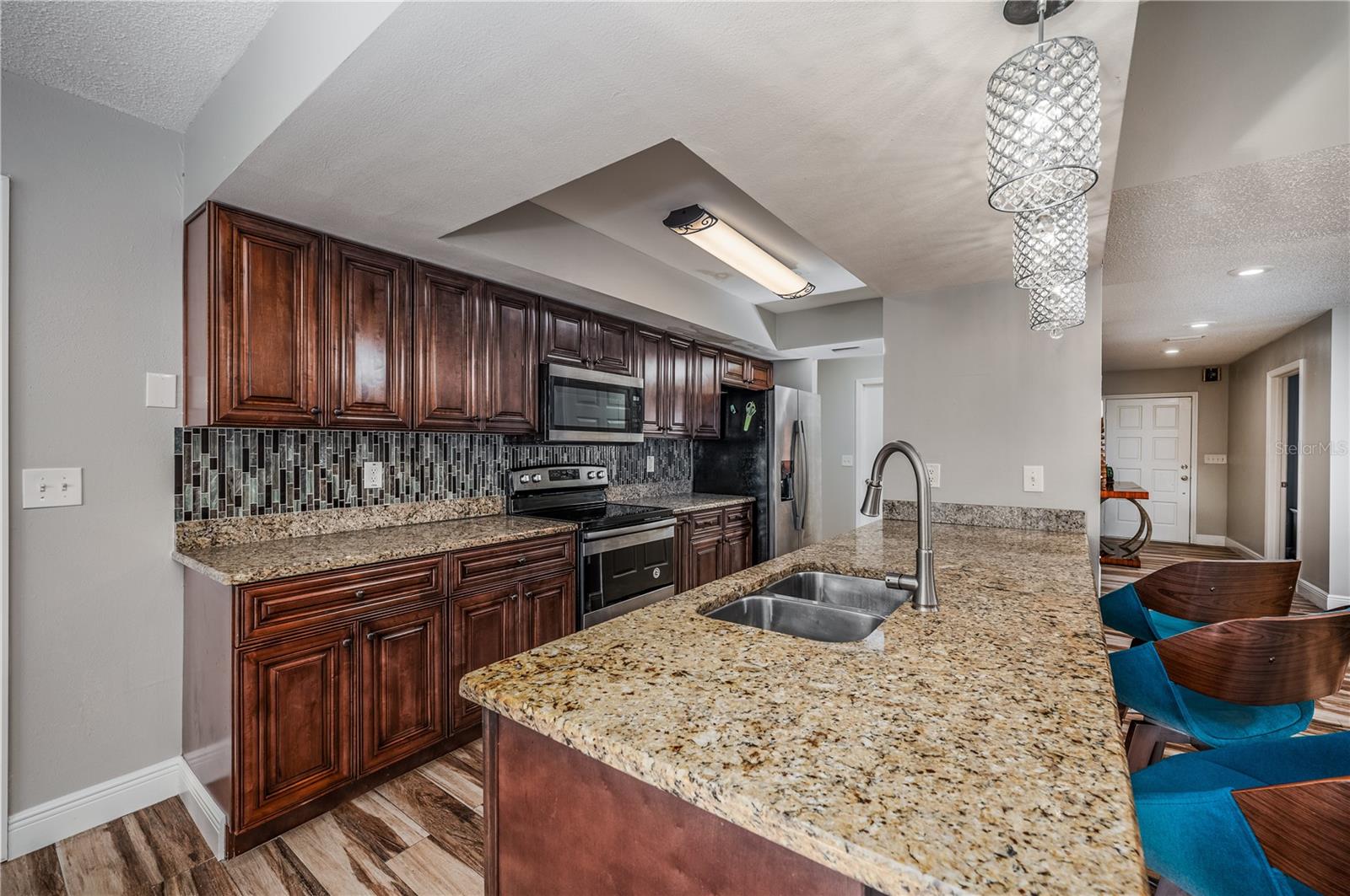 Image 14 of 36 For 930 Symphony Isles Boulevard