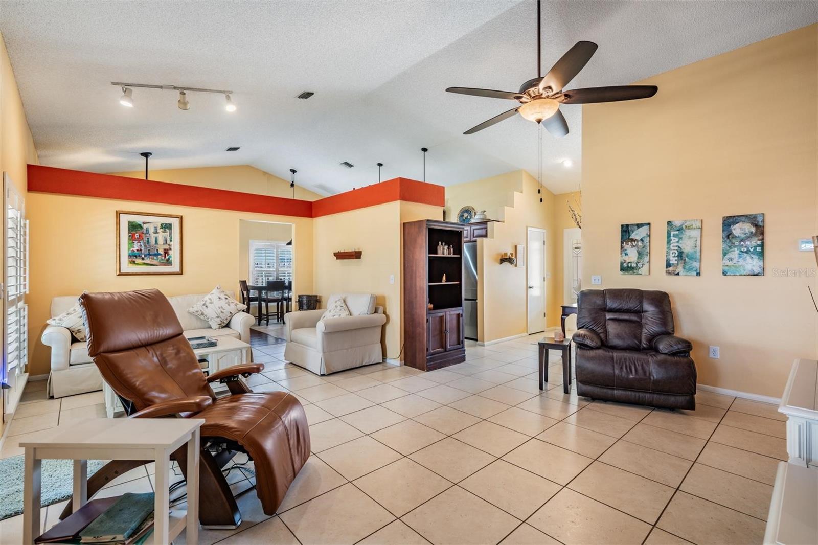 Image 14 of 34 For 1505 Lakehurst Way