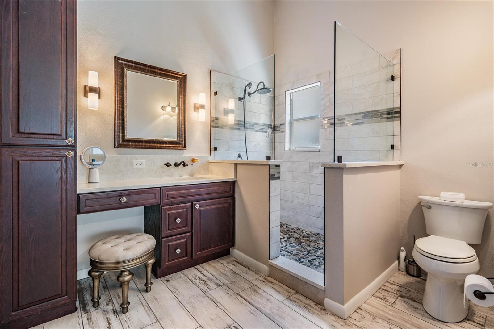 Image 17 of 34 For 1505 Lakehurst Way