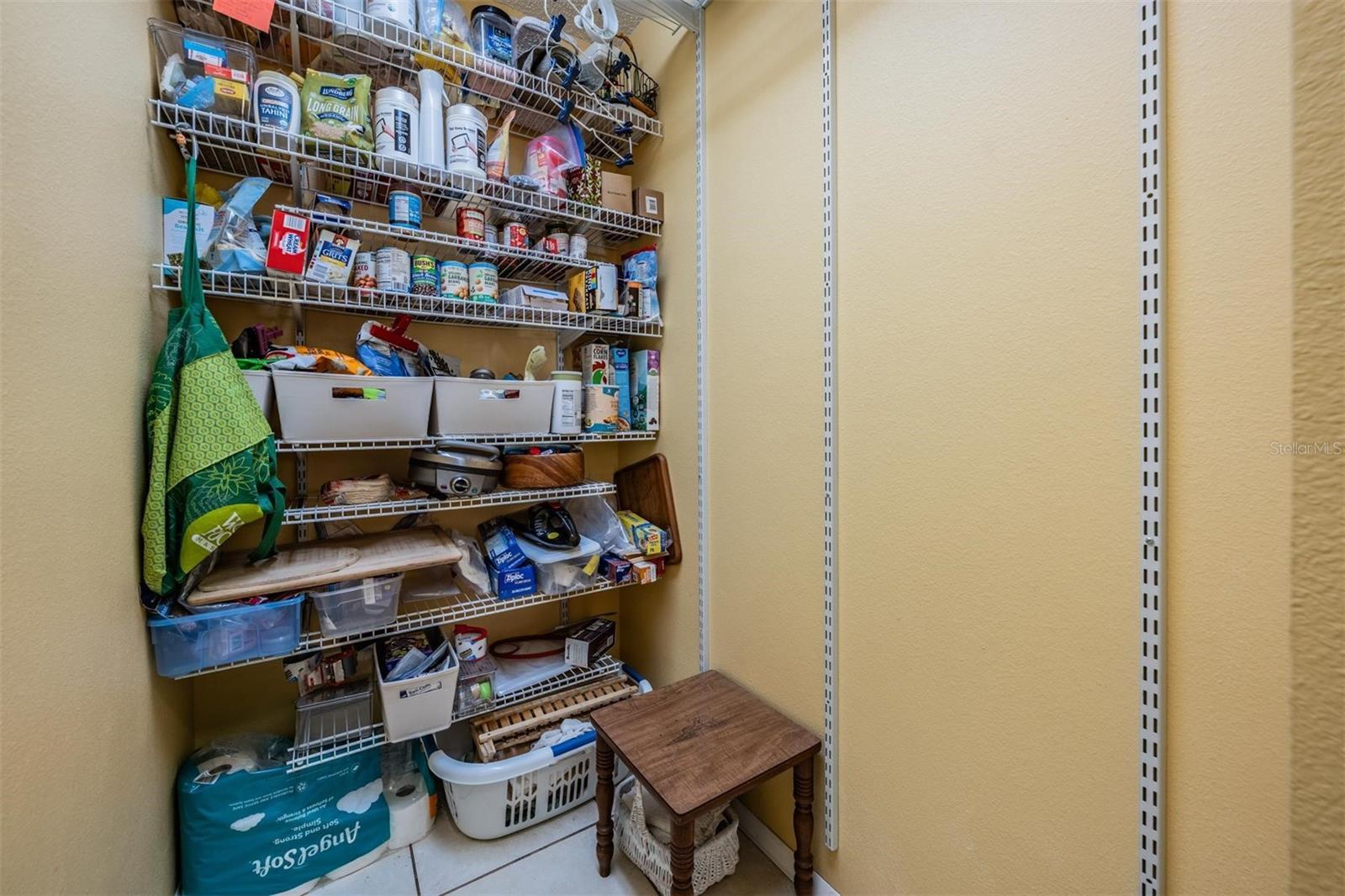 Image 23 of 34 For 1505 Lakehurst Way