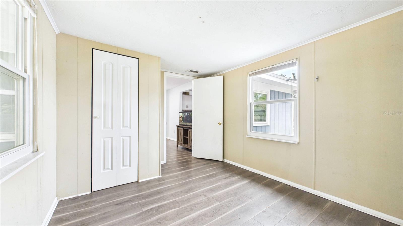 Image 12 of 37 For 1990 Carolina Avenue