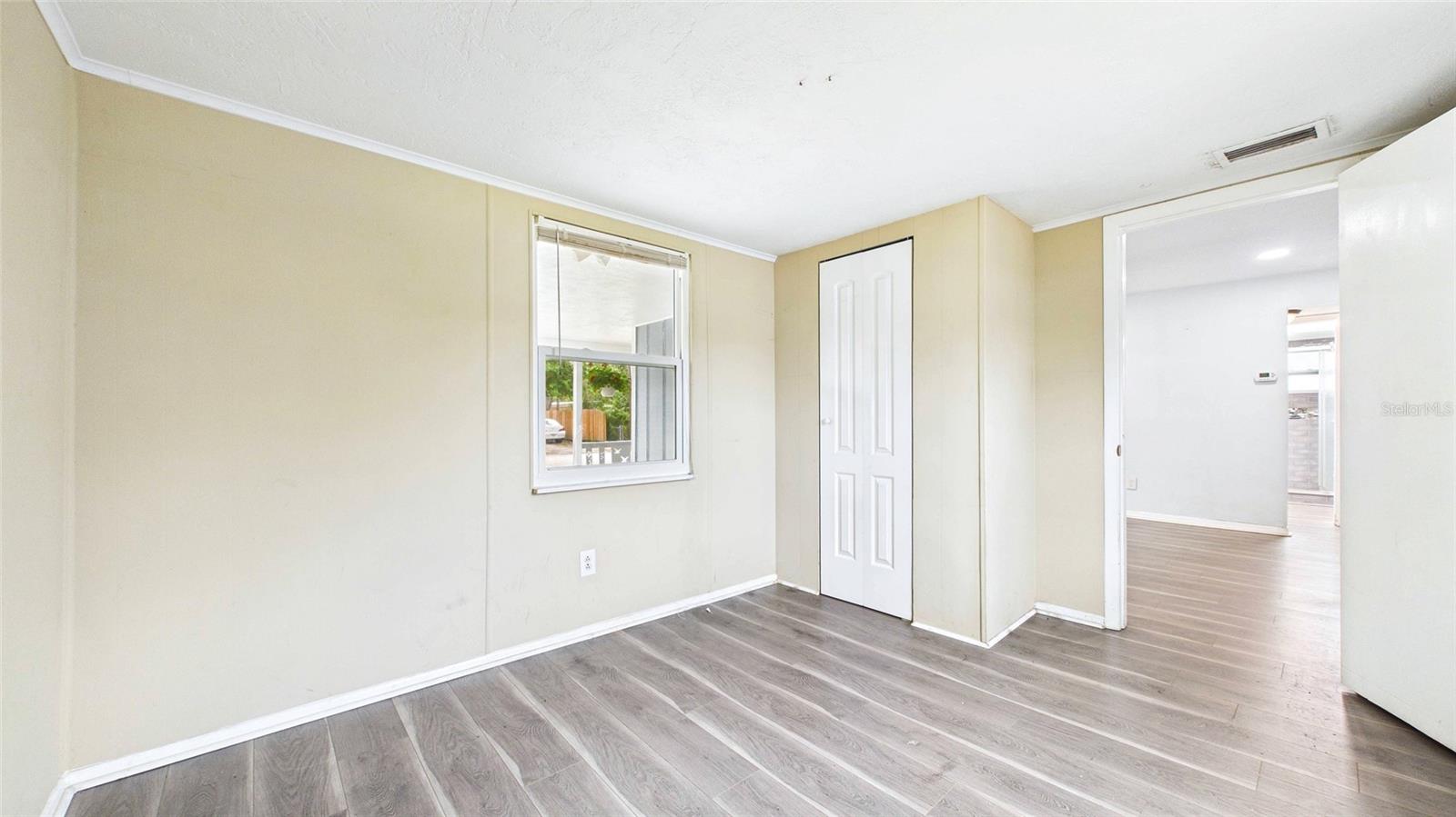 Image 13 of 37 For 1990 Carolina Avenue