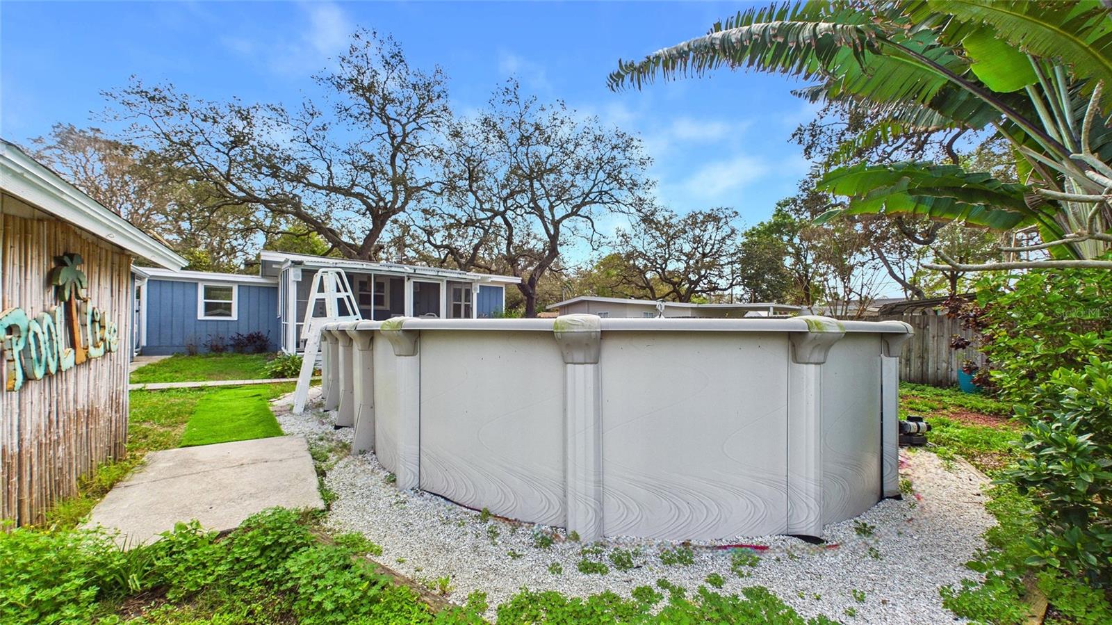 Image 26 of 37 For 1990 Carolina Avenue