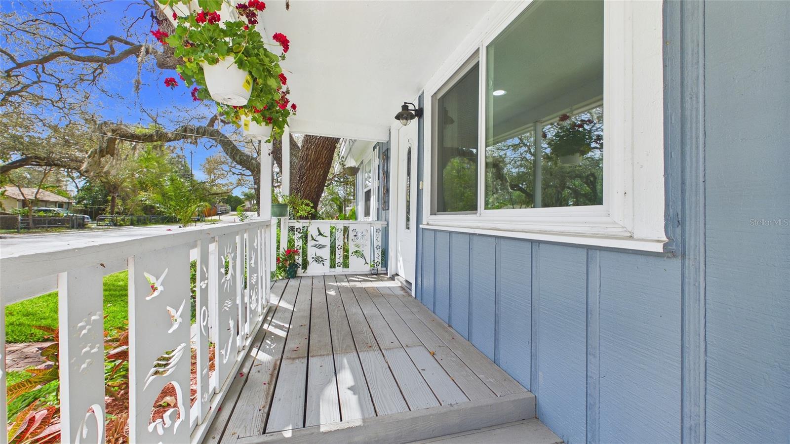 Image 3 of 37 For 1990 Carolina Avenue