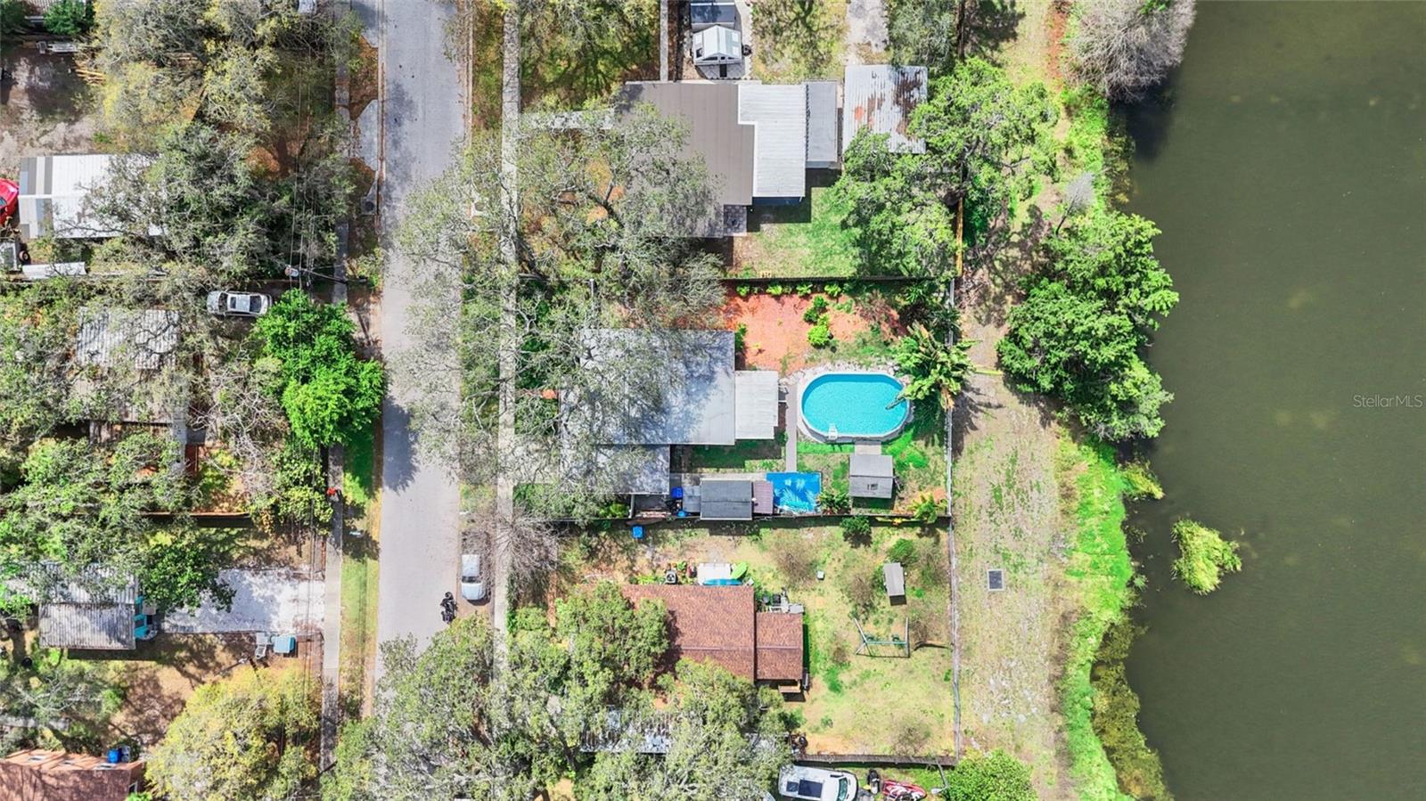 Image 31 of 37 For 1990 Carolina Avenue