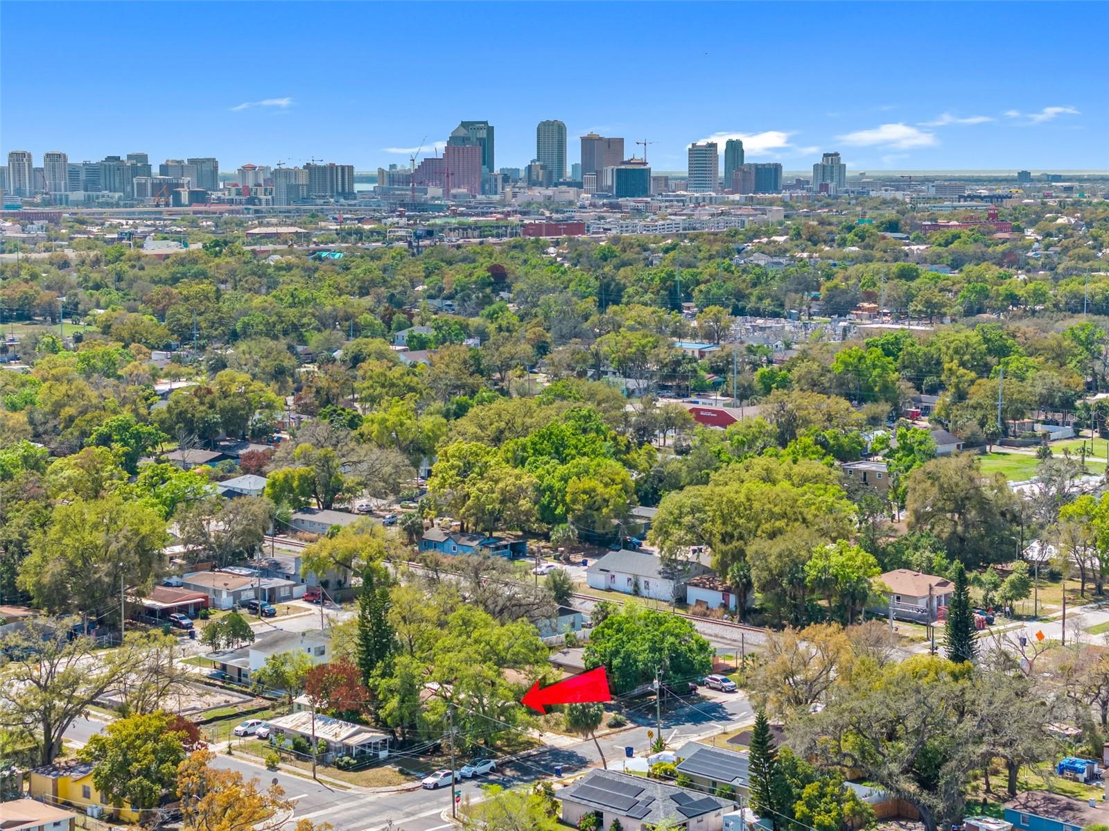 Listing photo id 51 for 3007 Chipco Street