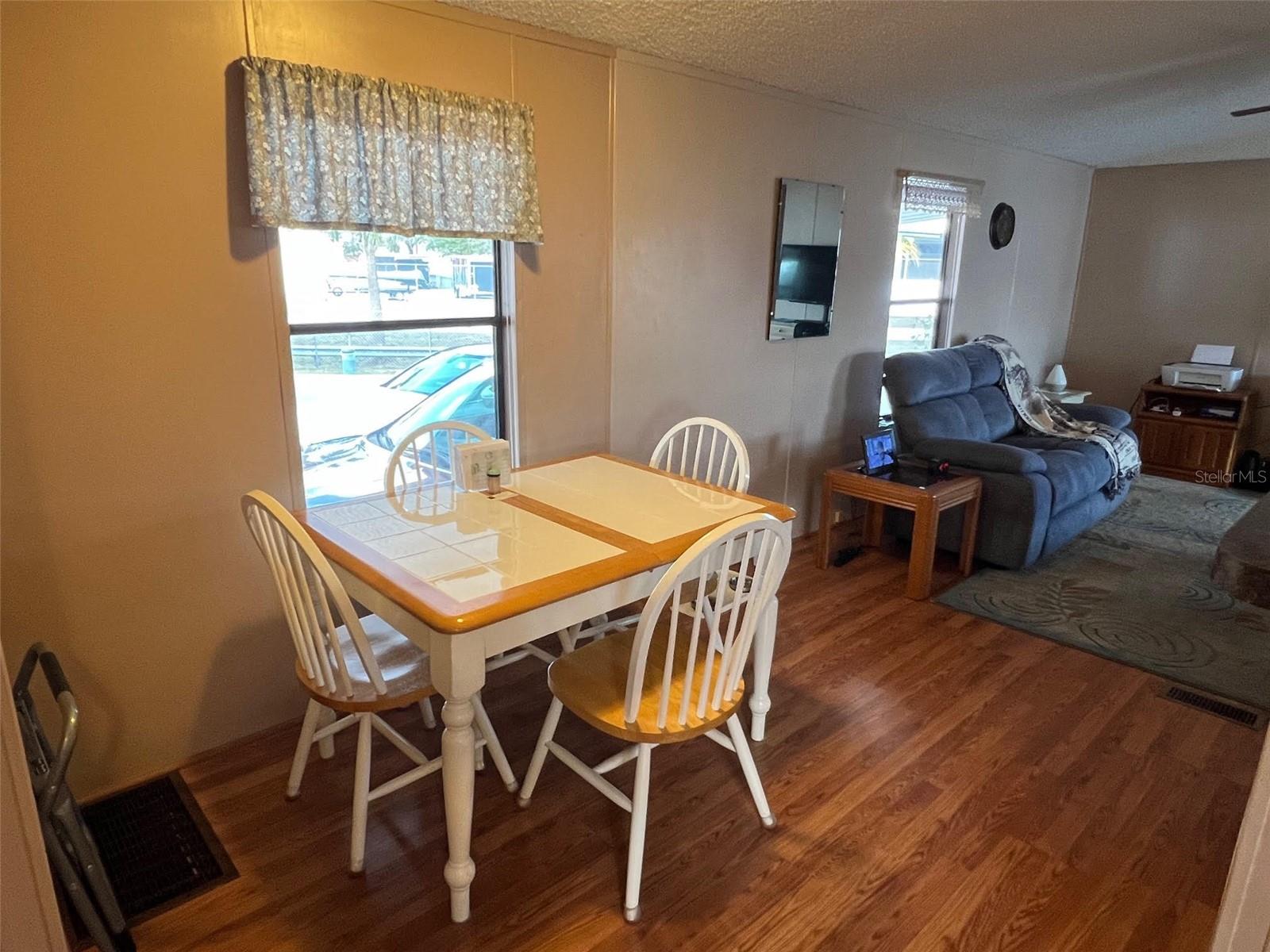 Image 10 of 27 For 6580 Seminole Boulevard 300