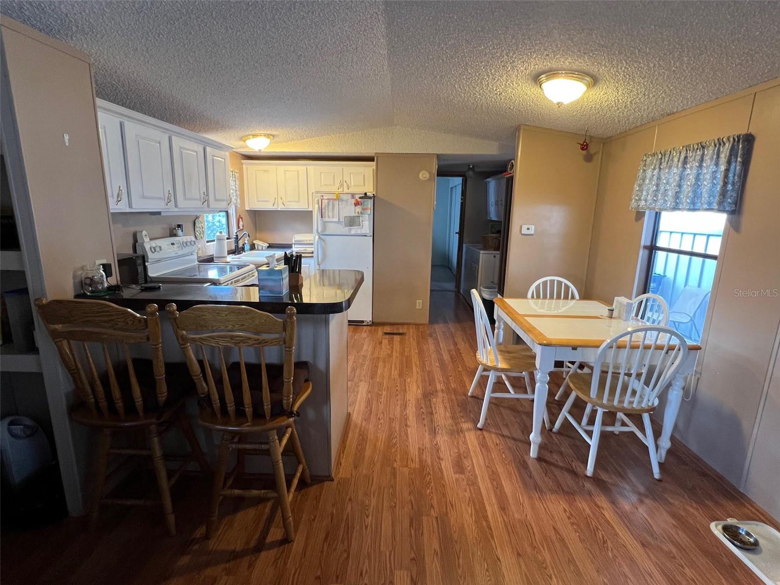 Image 11 of 27 For 6580 Seminole Boulevard 300