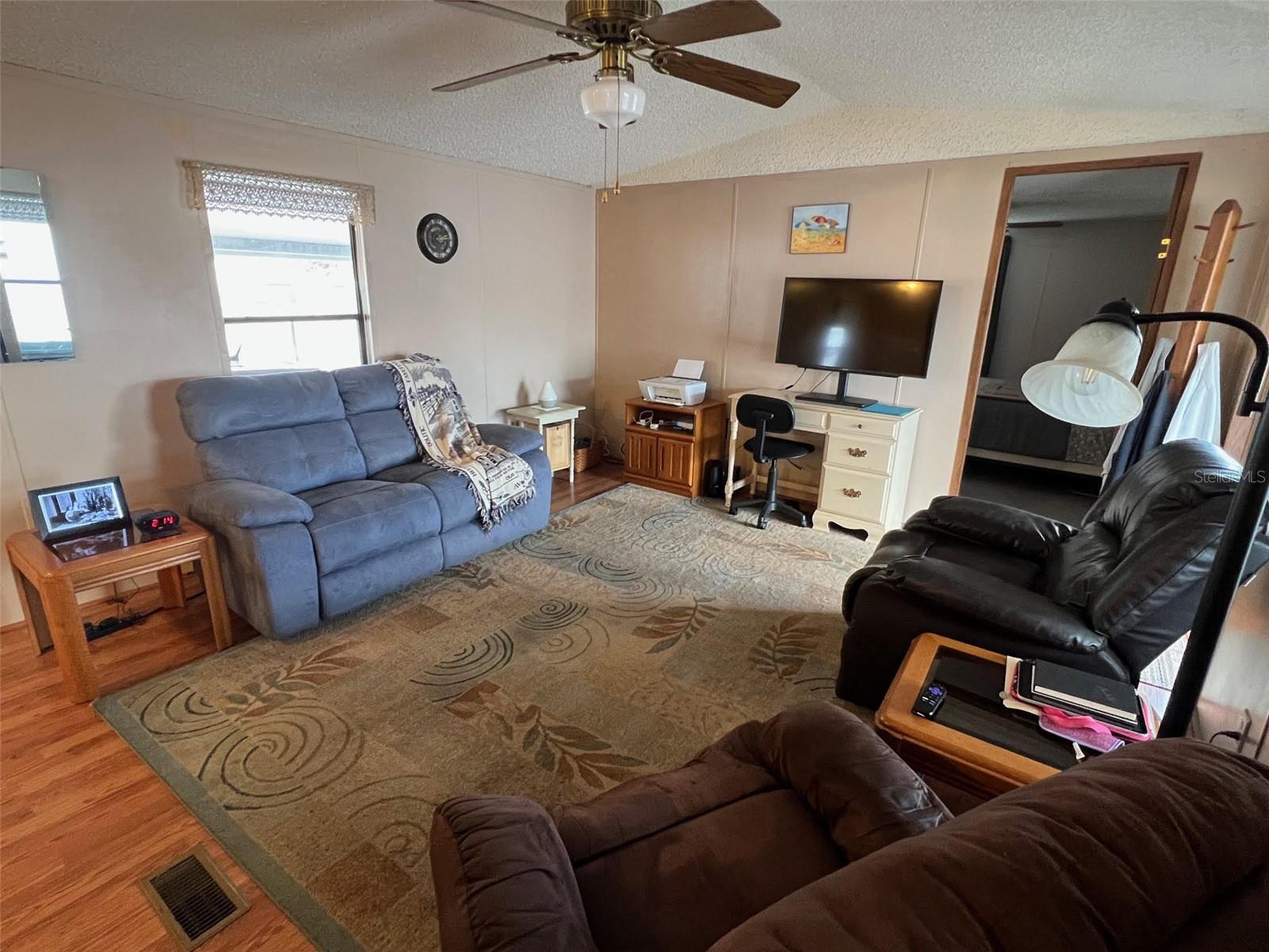 Image 14 of 27 For 6580 Seminole Boulevard 300