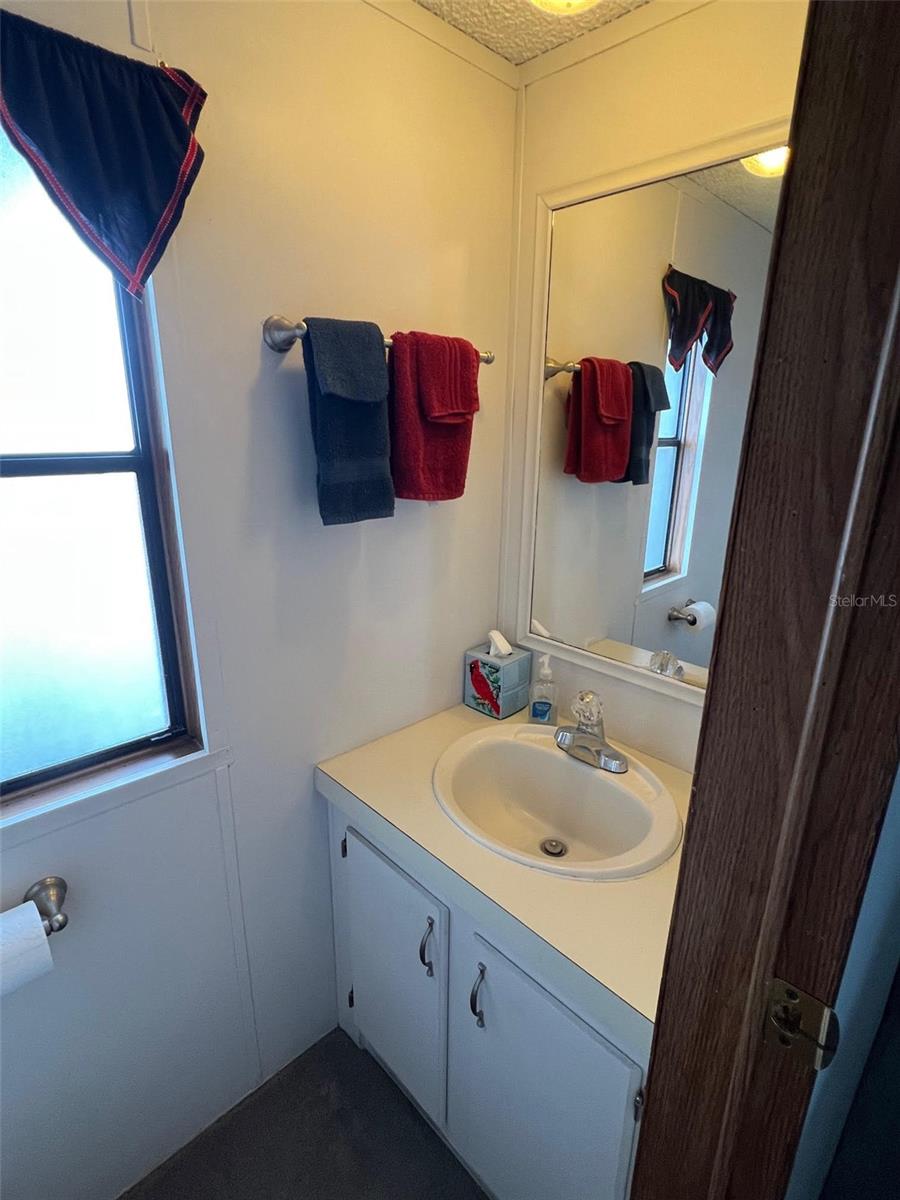 Image 18 of 27 For 6580 Seminole Boulevard 300