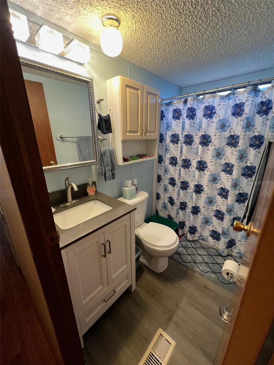 Image 24 of 27 For 6580 Seminole Boulevard 300